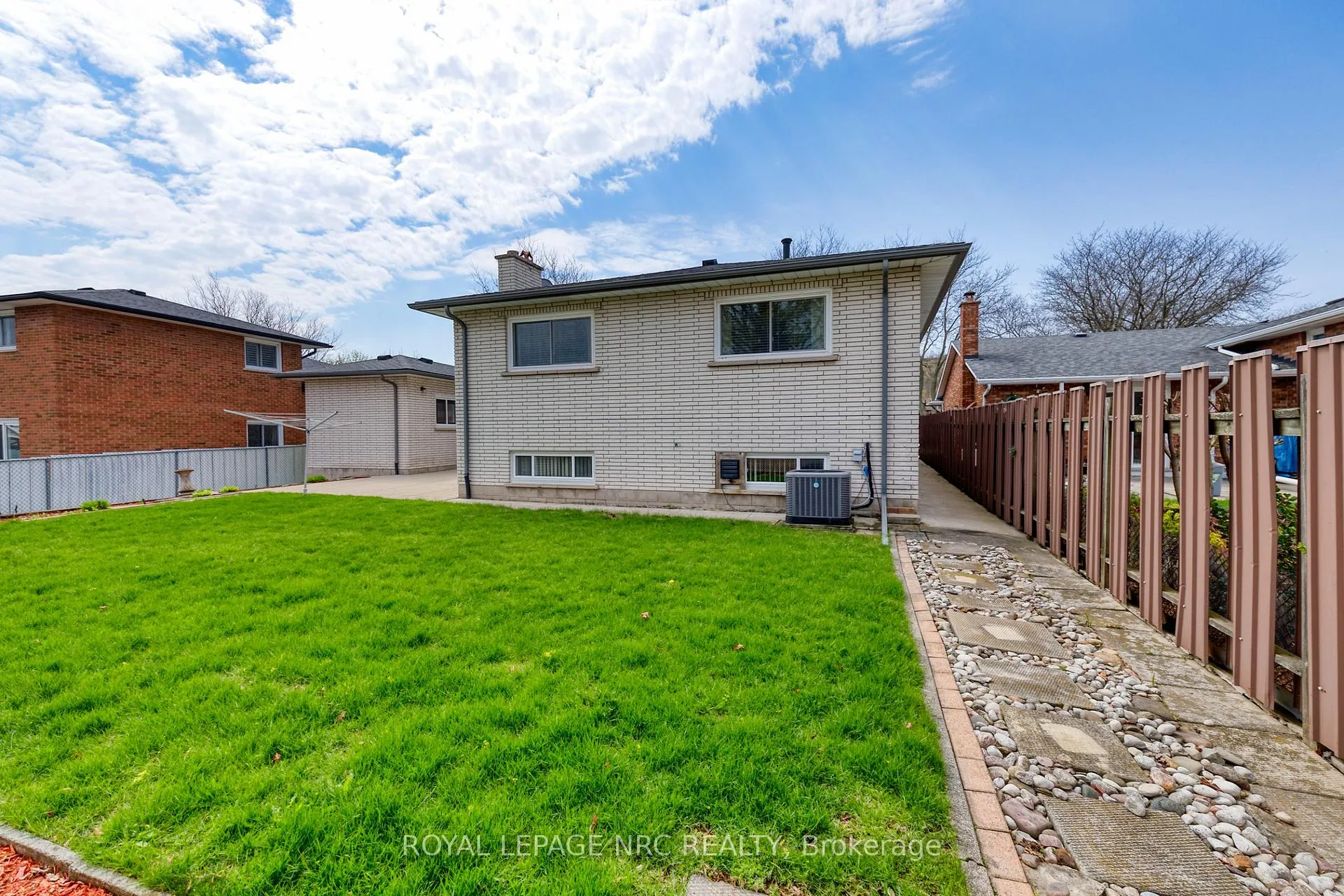 Photo 34 of 5 Royce Avenue, Hamilton, Stoney Creek — HOMEH