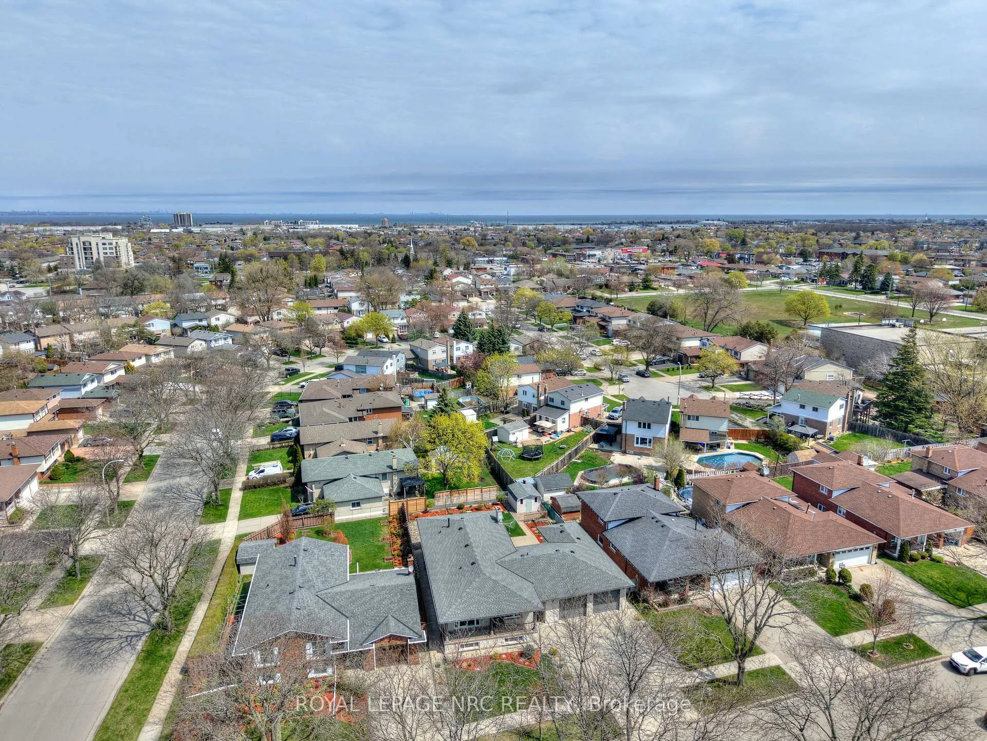 Photo 44 of 5 Royce Avenue, Hamilton, Stoney Creek — HOMEH