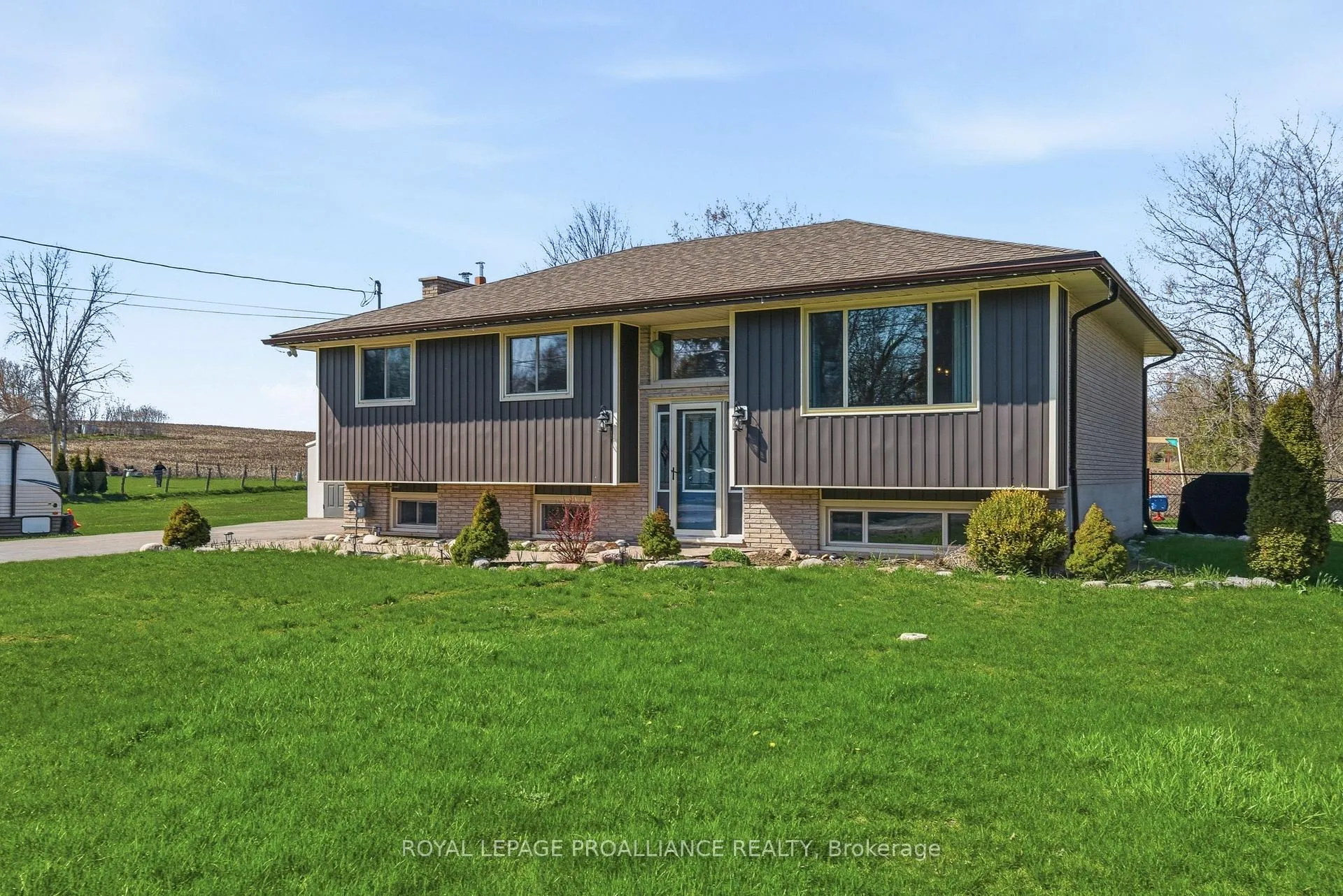 Photo 2 of 585 Lester Road, Quinte West, Sidney Ward — HOMEH