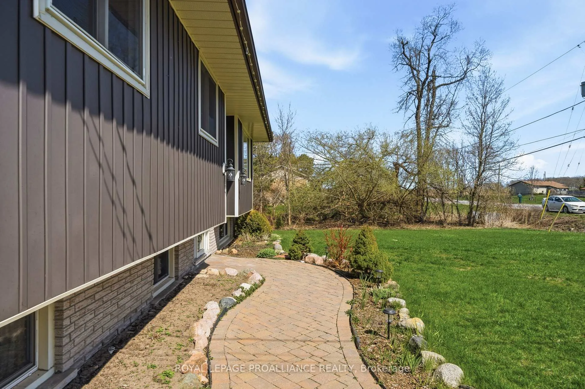 Photo 3 of 585 Lester Road, Quinte West, Sidney Ward — HOMEH