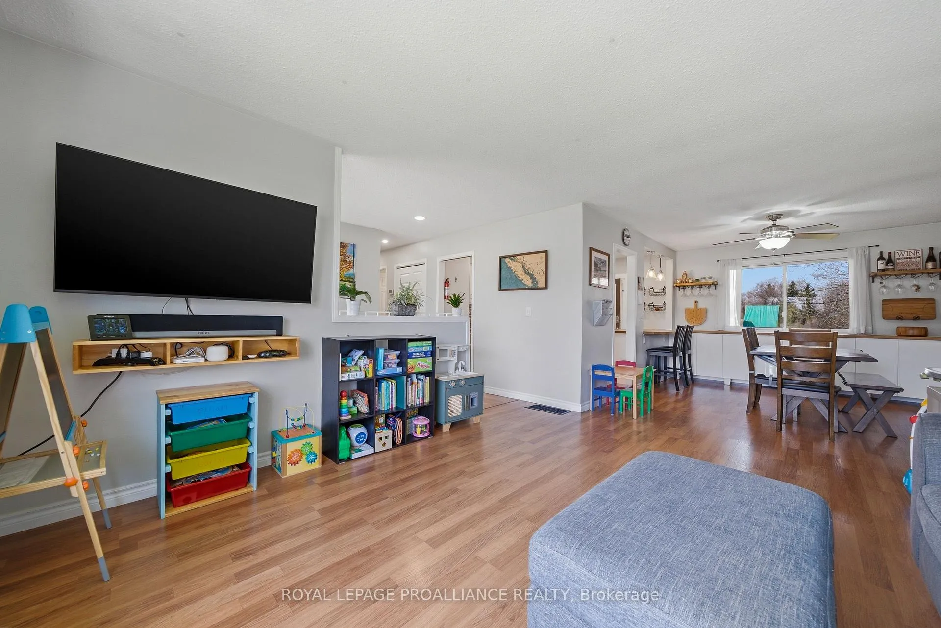 Photo 8 of 585 Lester Road, Quinte West, Sidney Ward — HOMEH