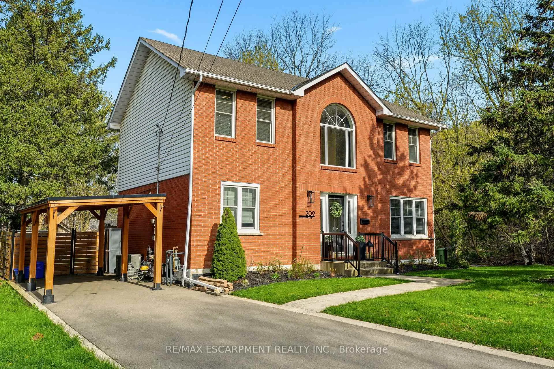 Photo 2 of 209 Rifle Range Road, Hamilton, Ainslie Wood — HOMEH
