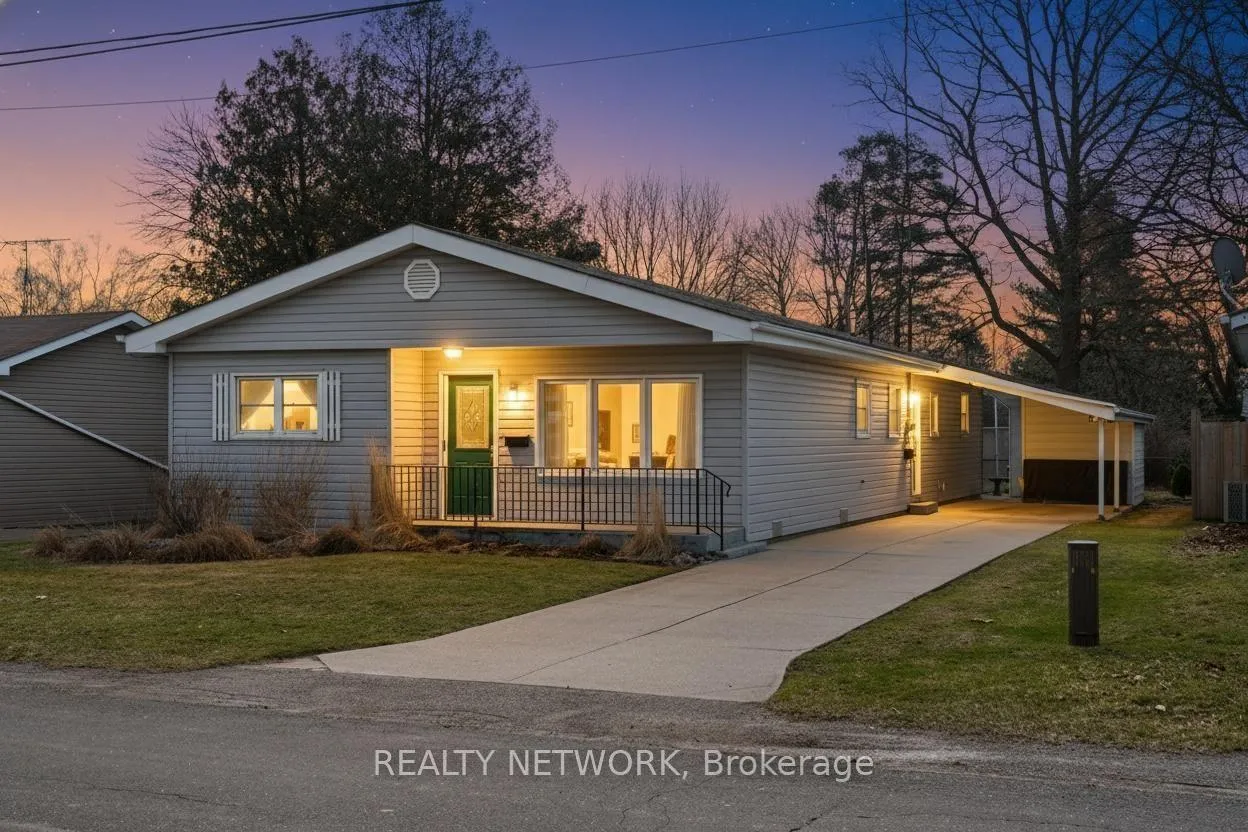 Photo 3 of 1 Clifford Street, Norfolk, Port Dover — HOMEH
