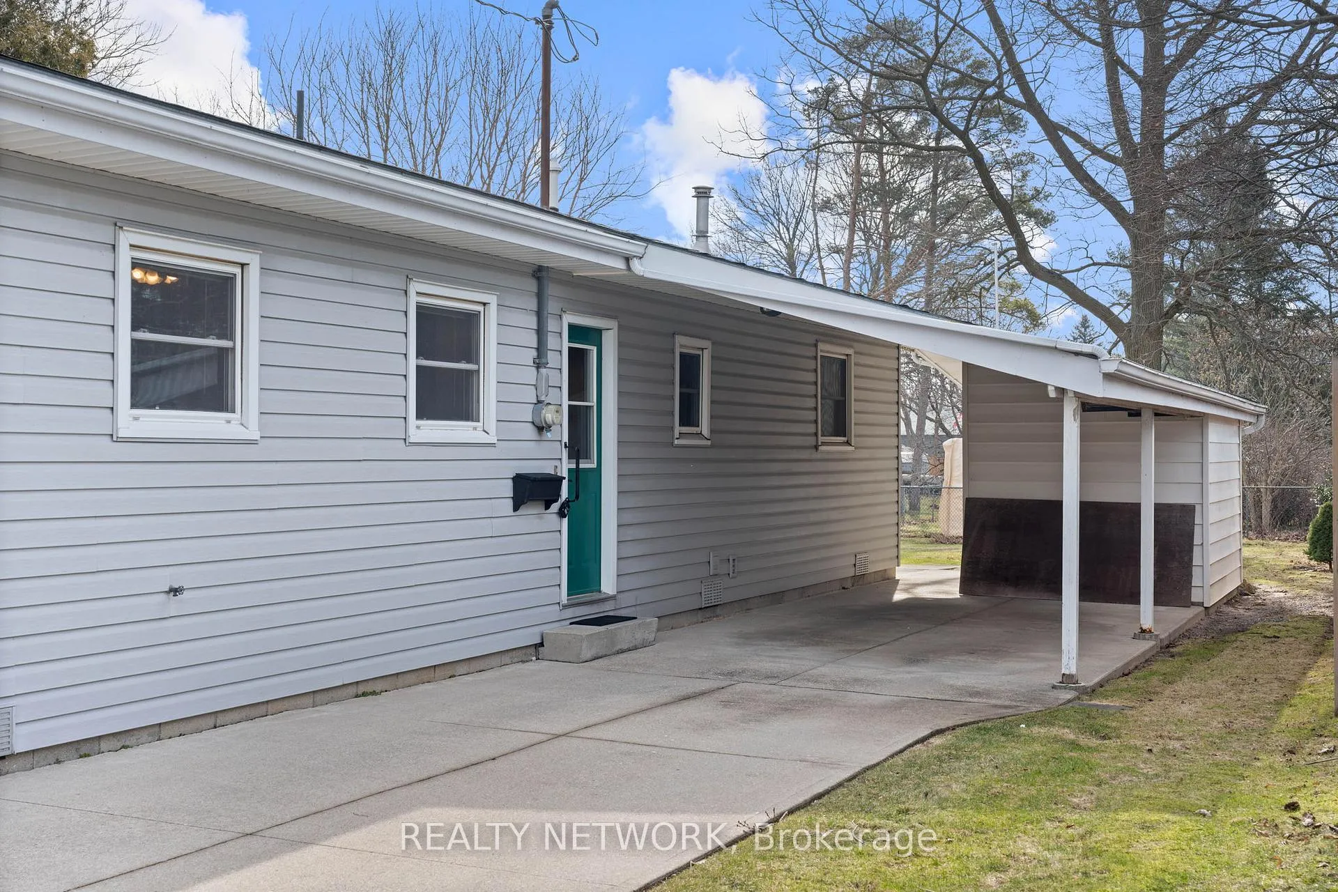 Photo 4 of 1 Clifford Street, Norfolk, Port Dover — HOMEH
