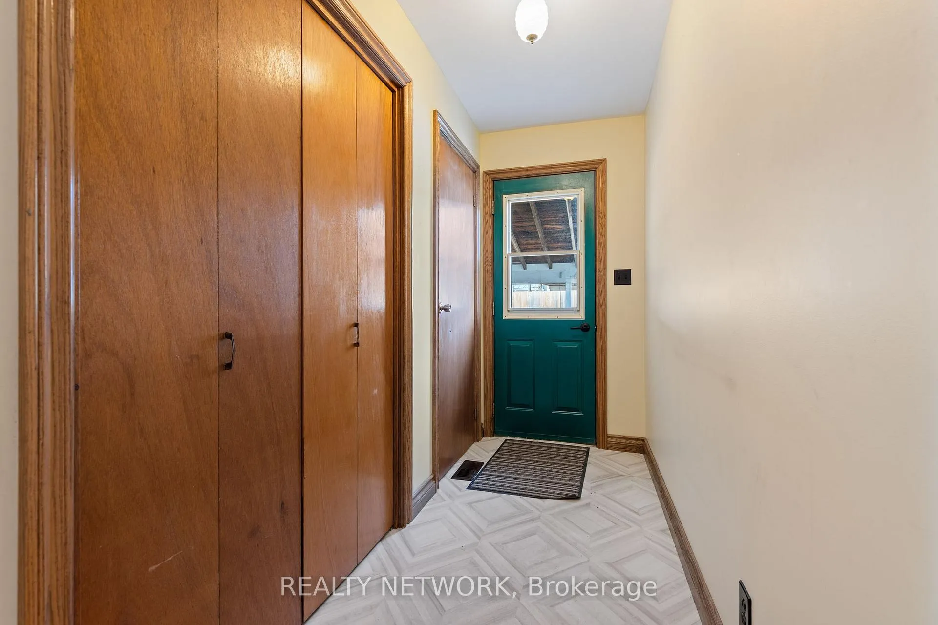 Photo 18 of 1 Clifford Street, Norfolk, Port Dover — HOMEH