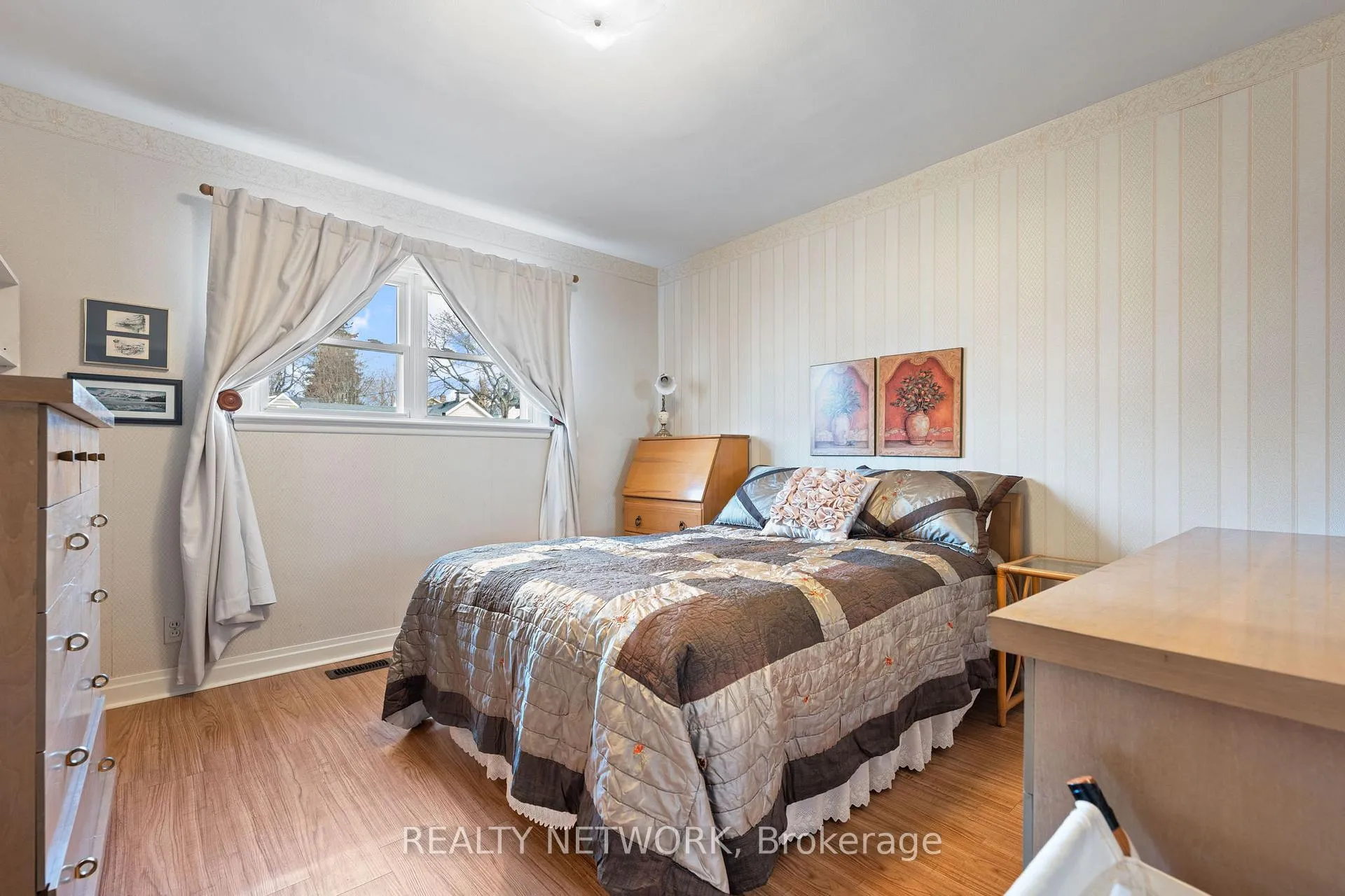 Photo 19 of 1 Clifford Street, Norfolk, Port Dover — HOMEH