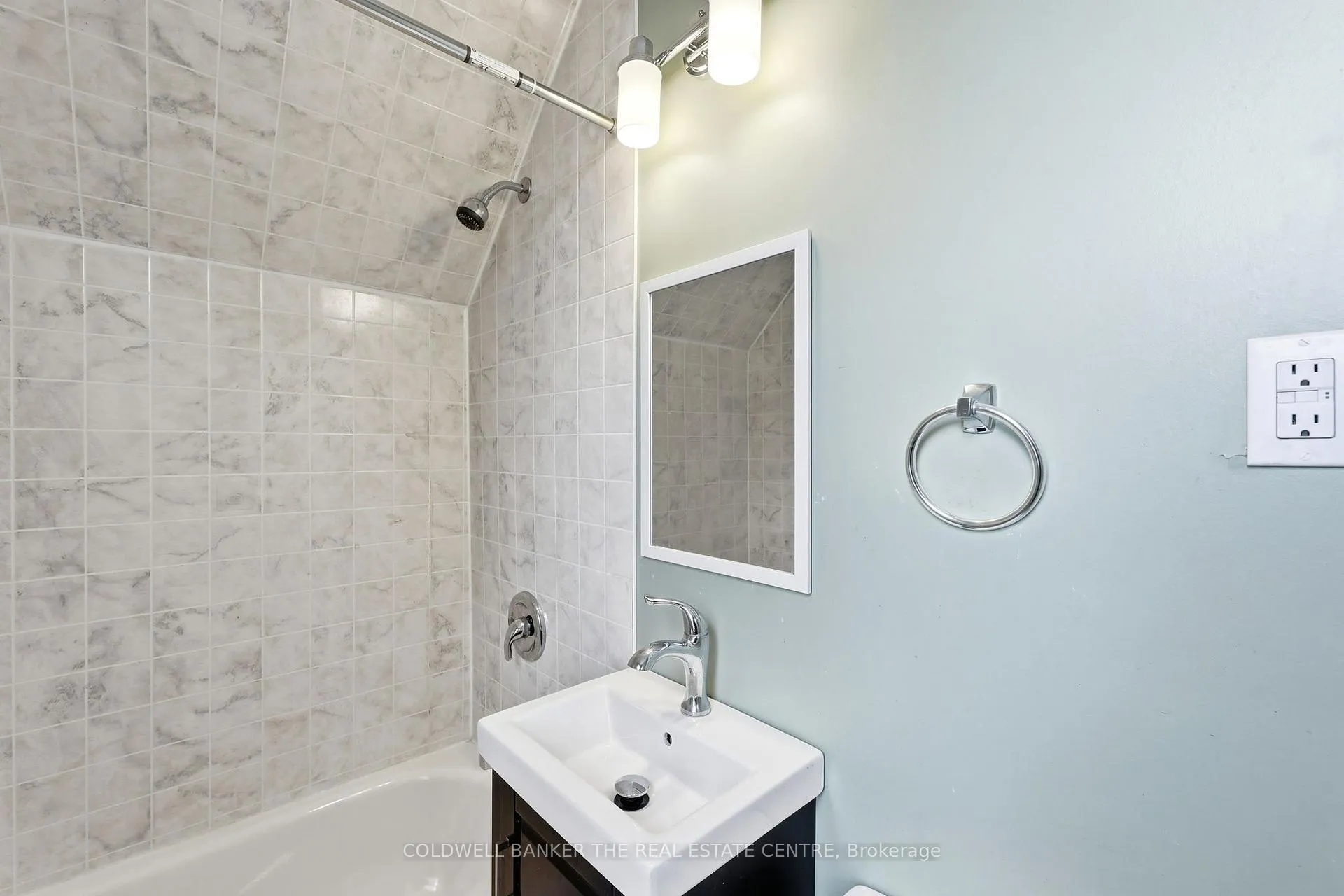 Photo 6 of 281 Egerton Street, London, East L — HOMEH