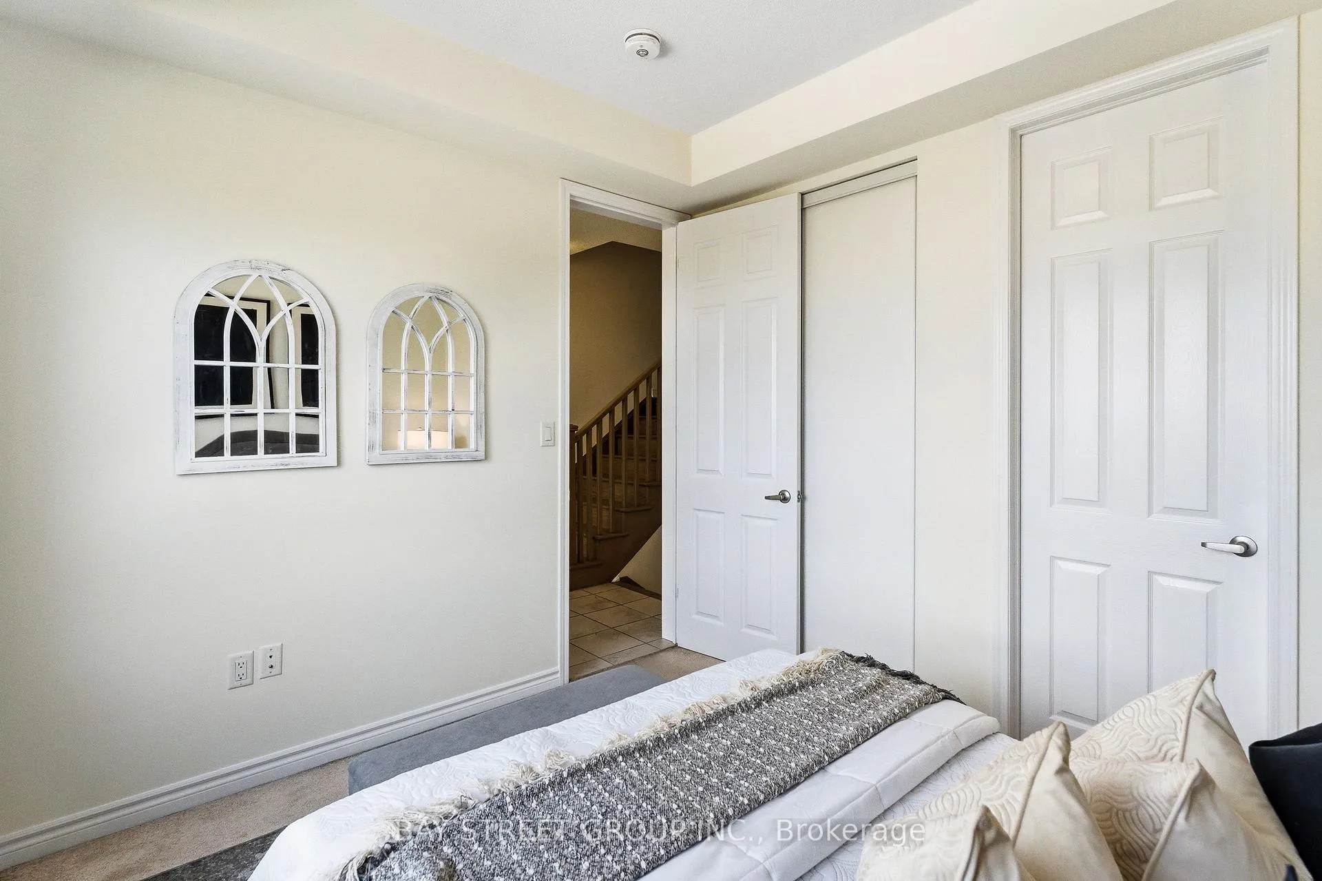 Photo 7 of 334 Lagerfeld Drive, Brampton, Northwest Brampton — HOMEH