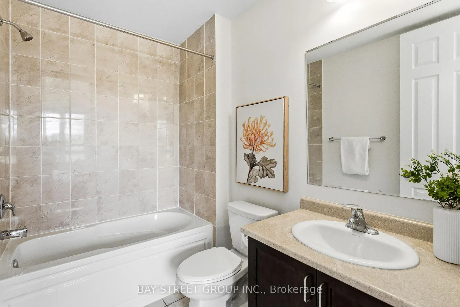 Photo 8 of 334 Lagerfeld Drive, Brampton, Northwest Brampton — HOMEH