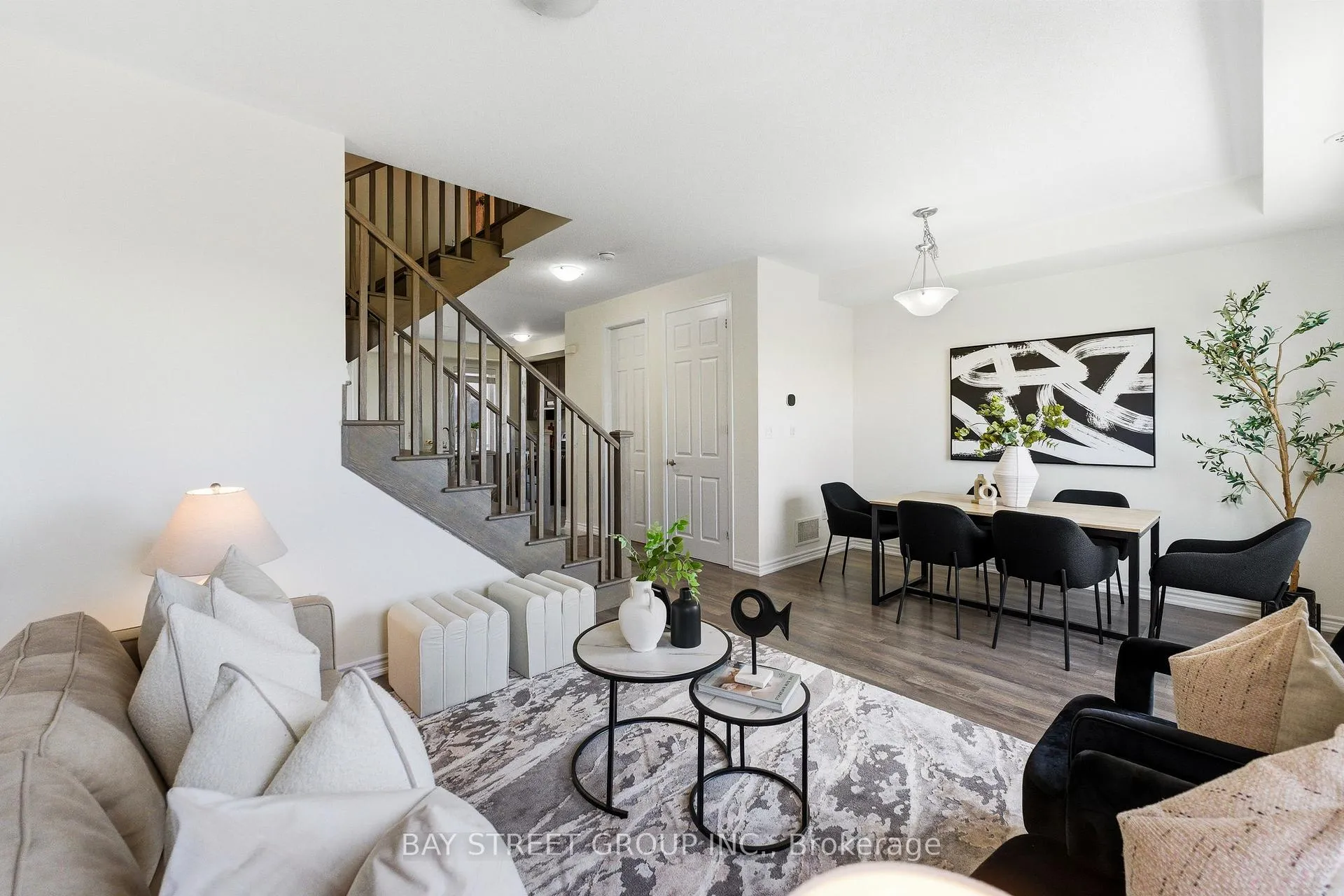 Photo 13 of 334 Lagerfeld Drive, Brampton, Northwest Brampton — HOMEH