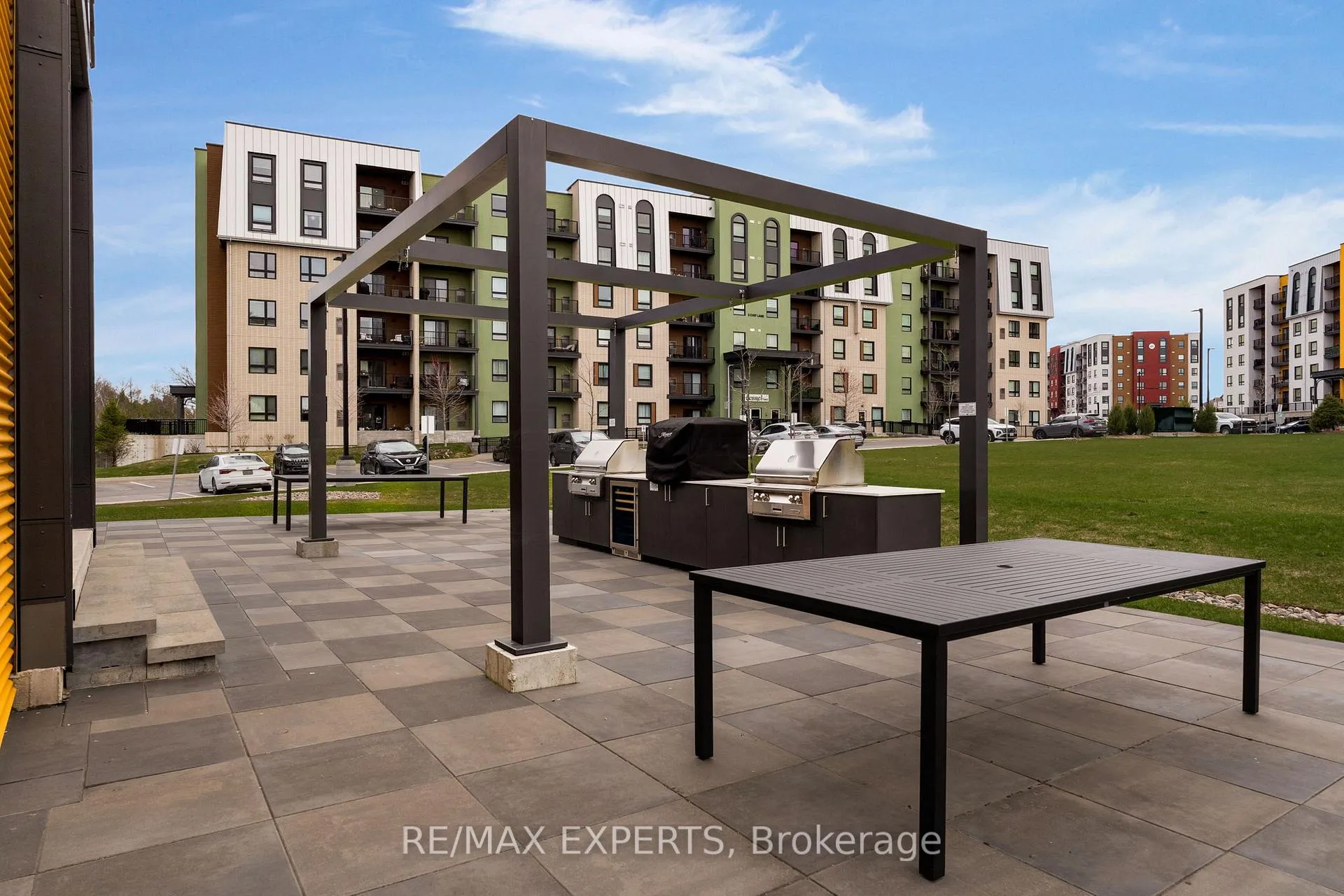 Photo 25 of Unit 405, 1 Chef Lane, Barrie, Rural Barrie Southeast — HOMEH
