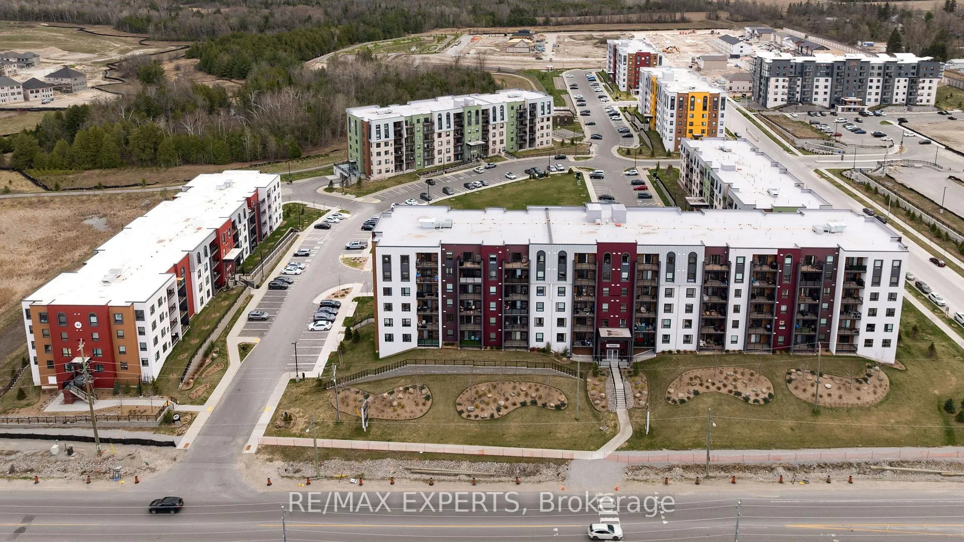 Photo 27 of Unit 405, 1 Chef Lane, Barrie, Rural Barrie Southeast — HOMEH