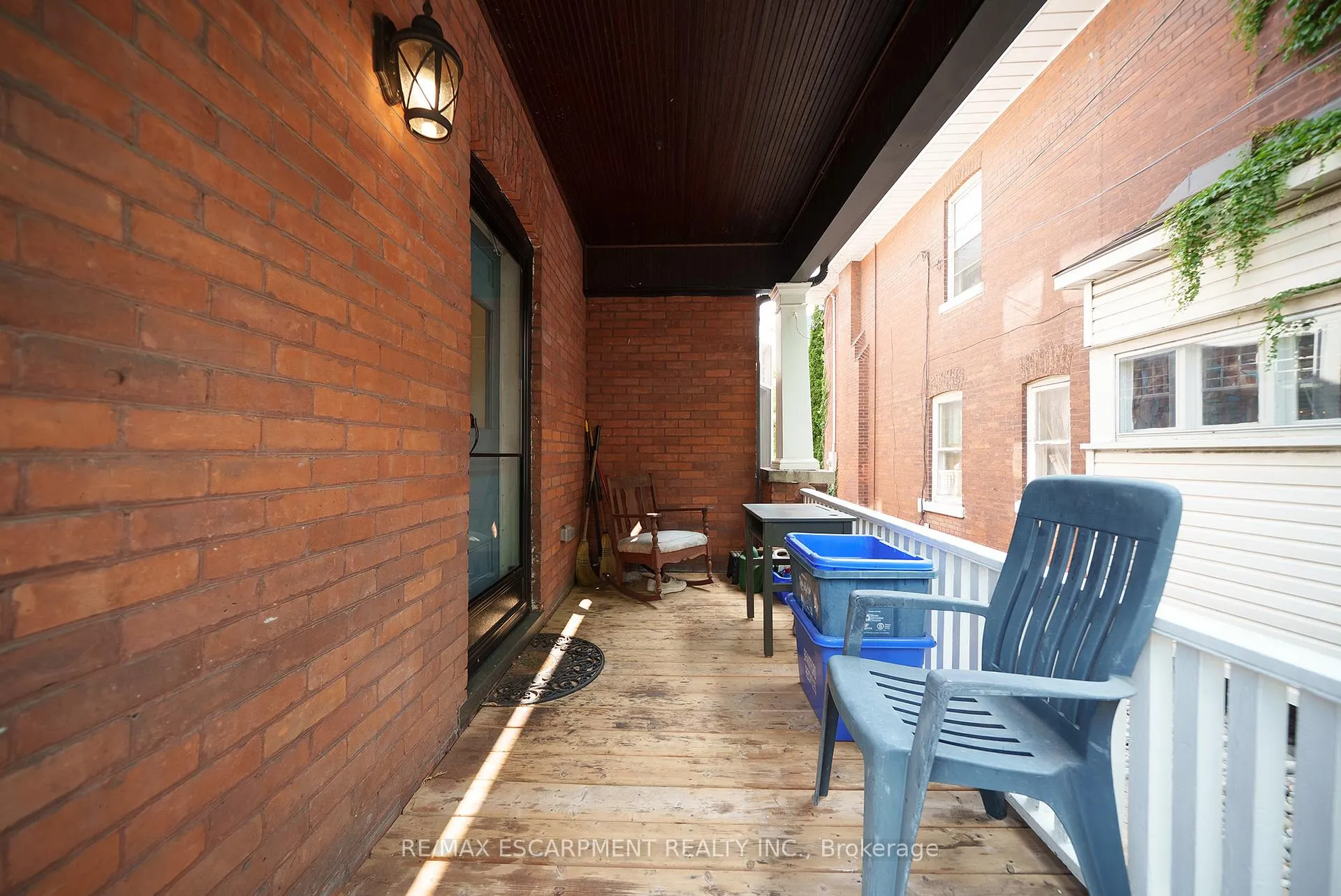 Photo 20 of 8 William Street, Brantford — HOMEH