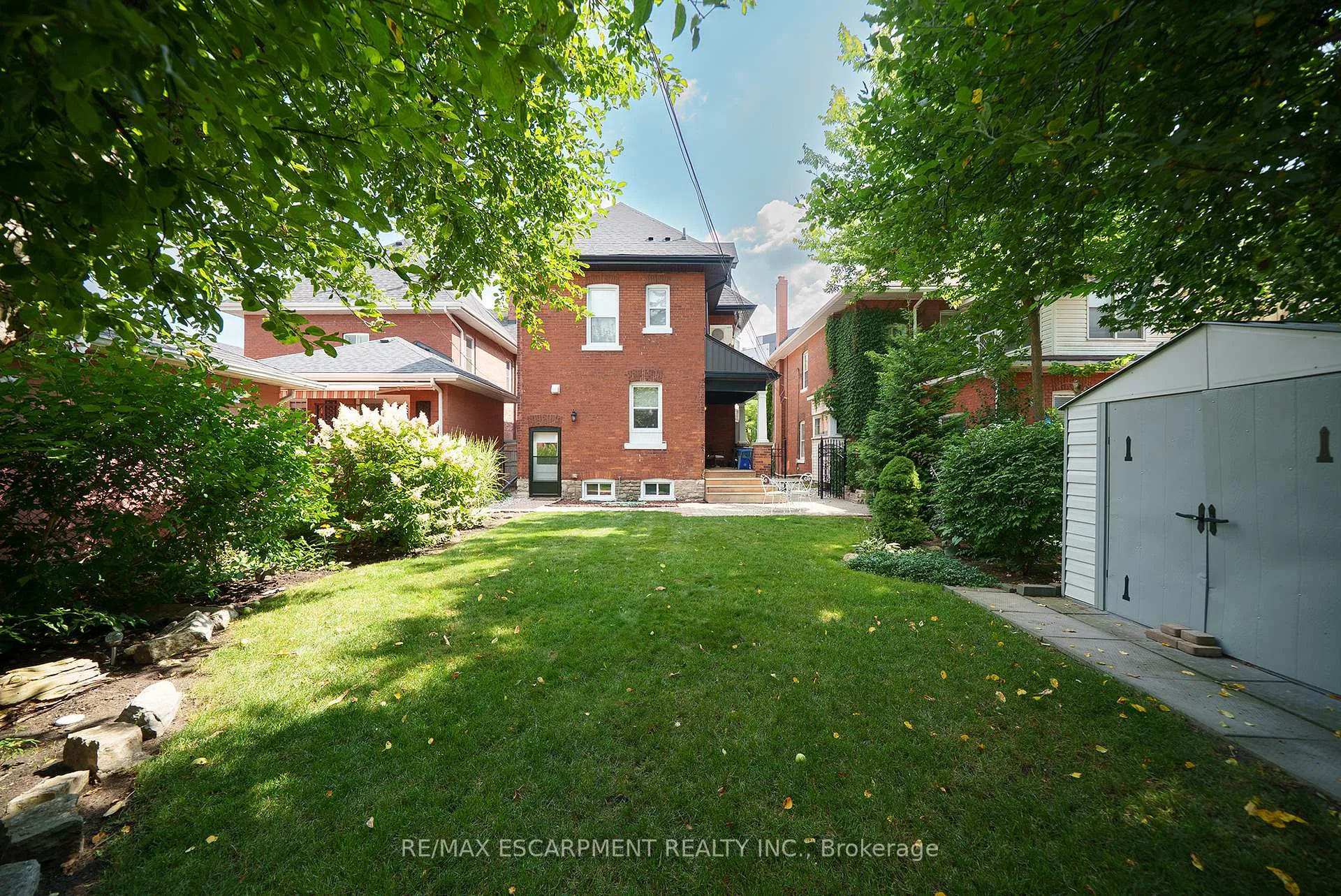 Photo 43 of 8 William Street, Brantford — HOMEH