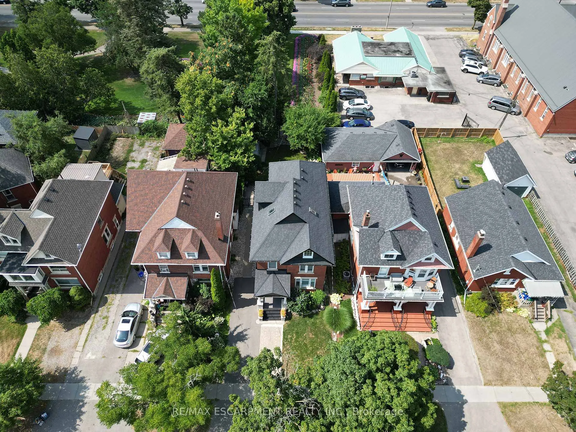 Photo 45 of 8 William Street, Brantford — HOMEH