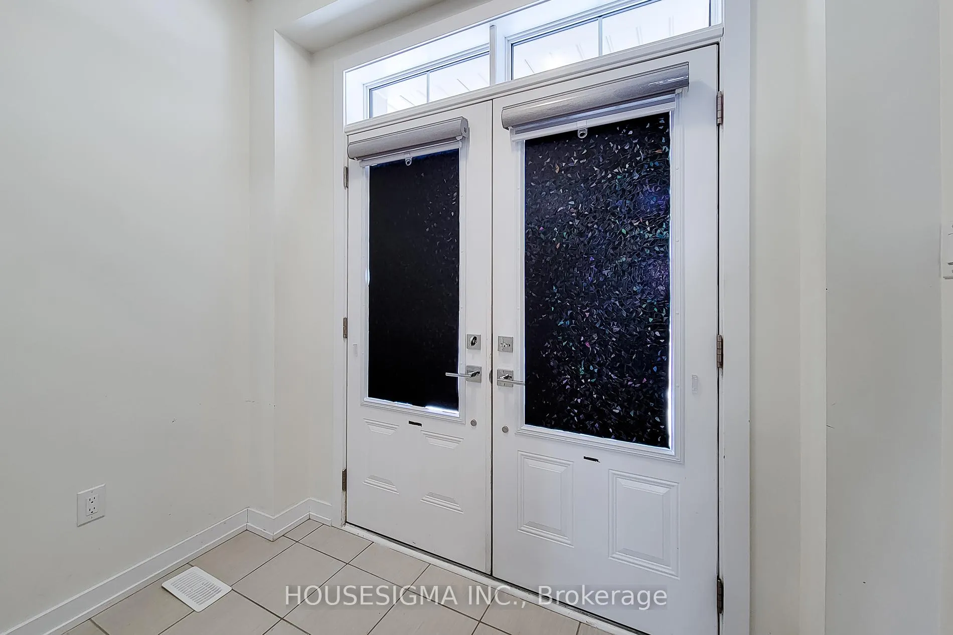 Photo 5 of 20 Monteith Drive, Brantford — HOMEH
