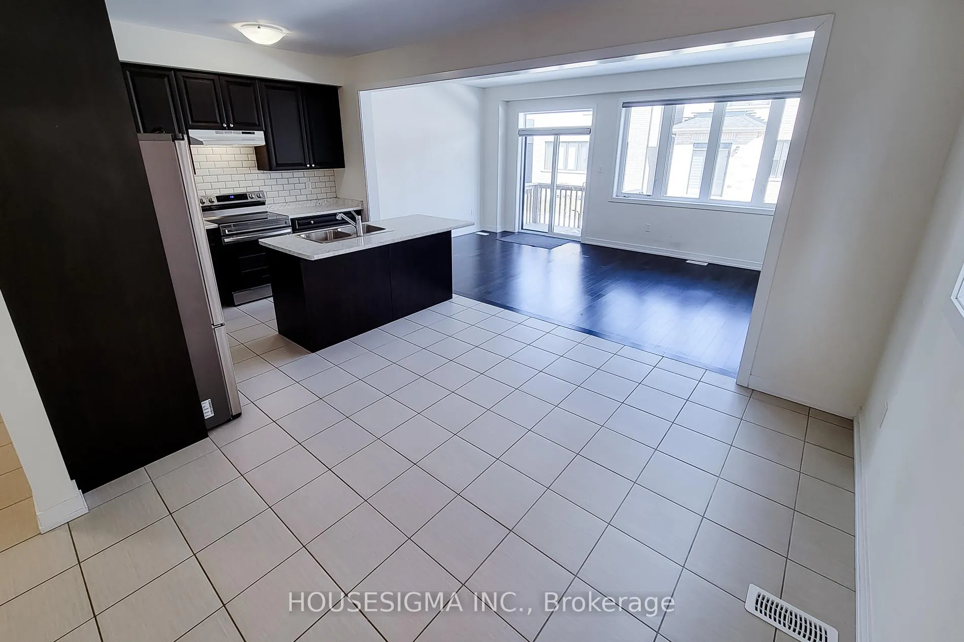 Photo 23 of 20 Monteith Drive, Brantford — HOMEH