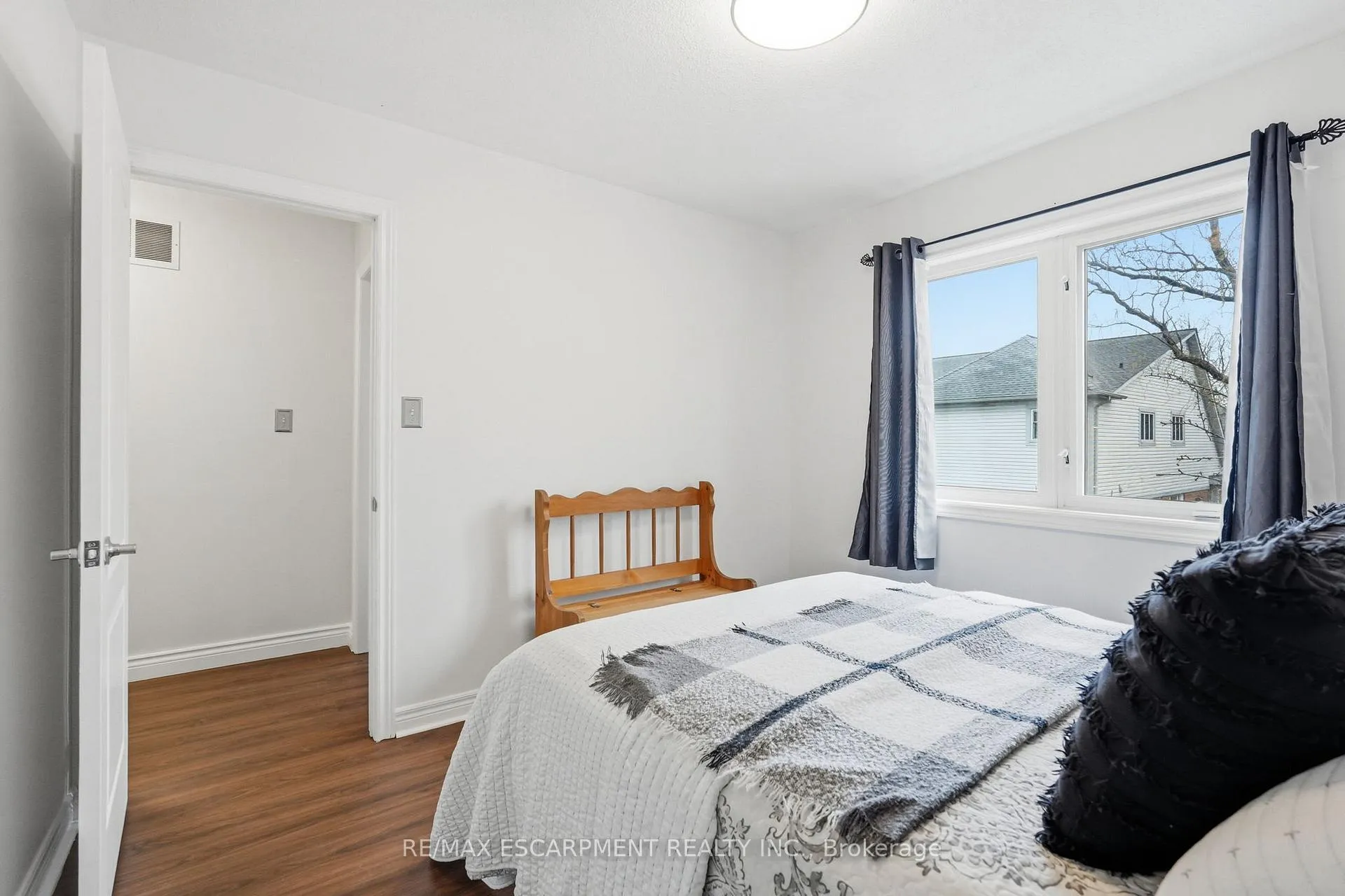 Photo 29 of 5189 Blue Spruce Avenue, Burlington, Orchard — HOMEH