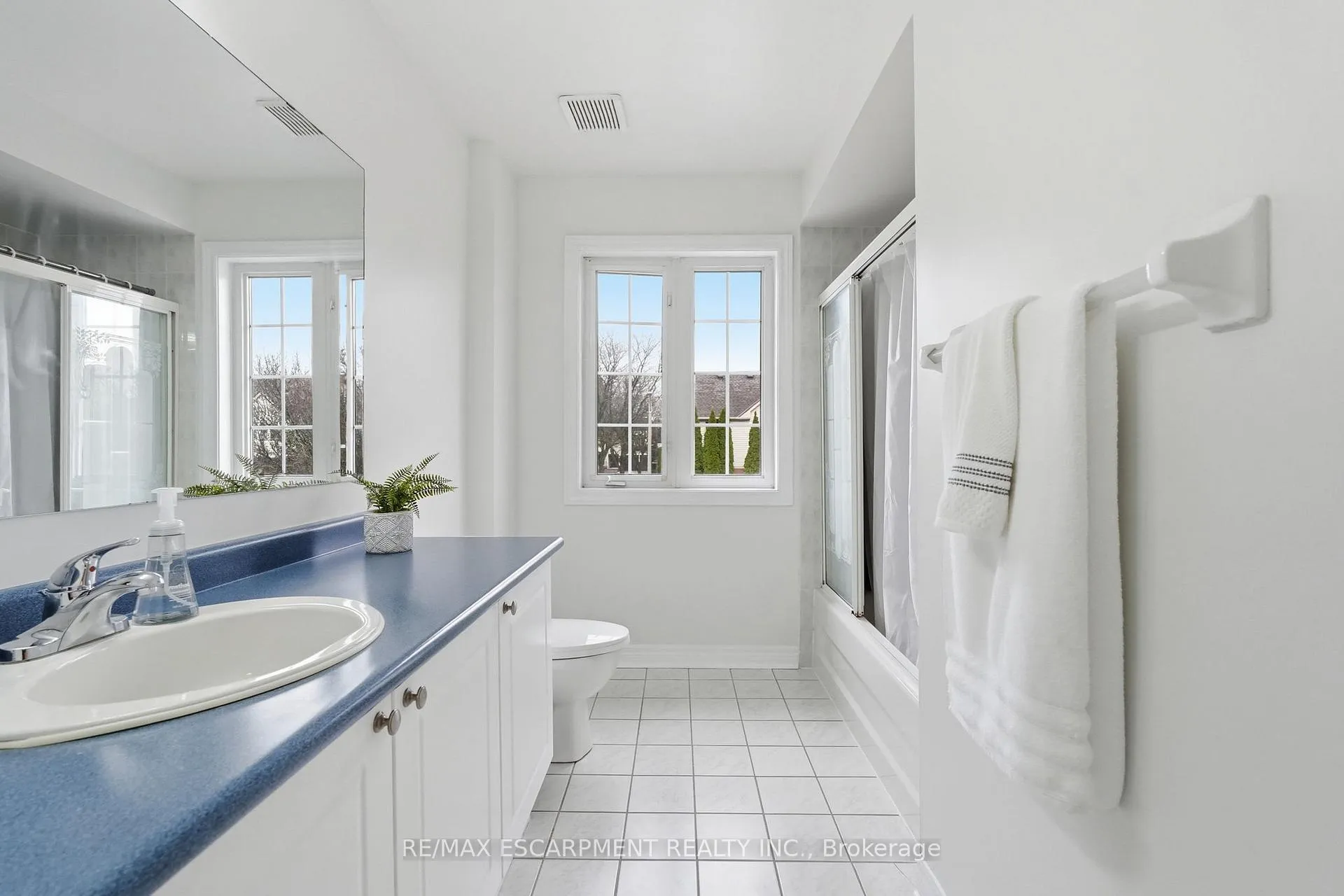 Photo 32 of 5189 Blue Spruce Avenue, Burlington, Orchard — HOMEH