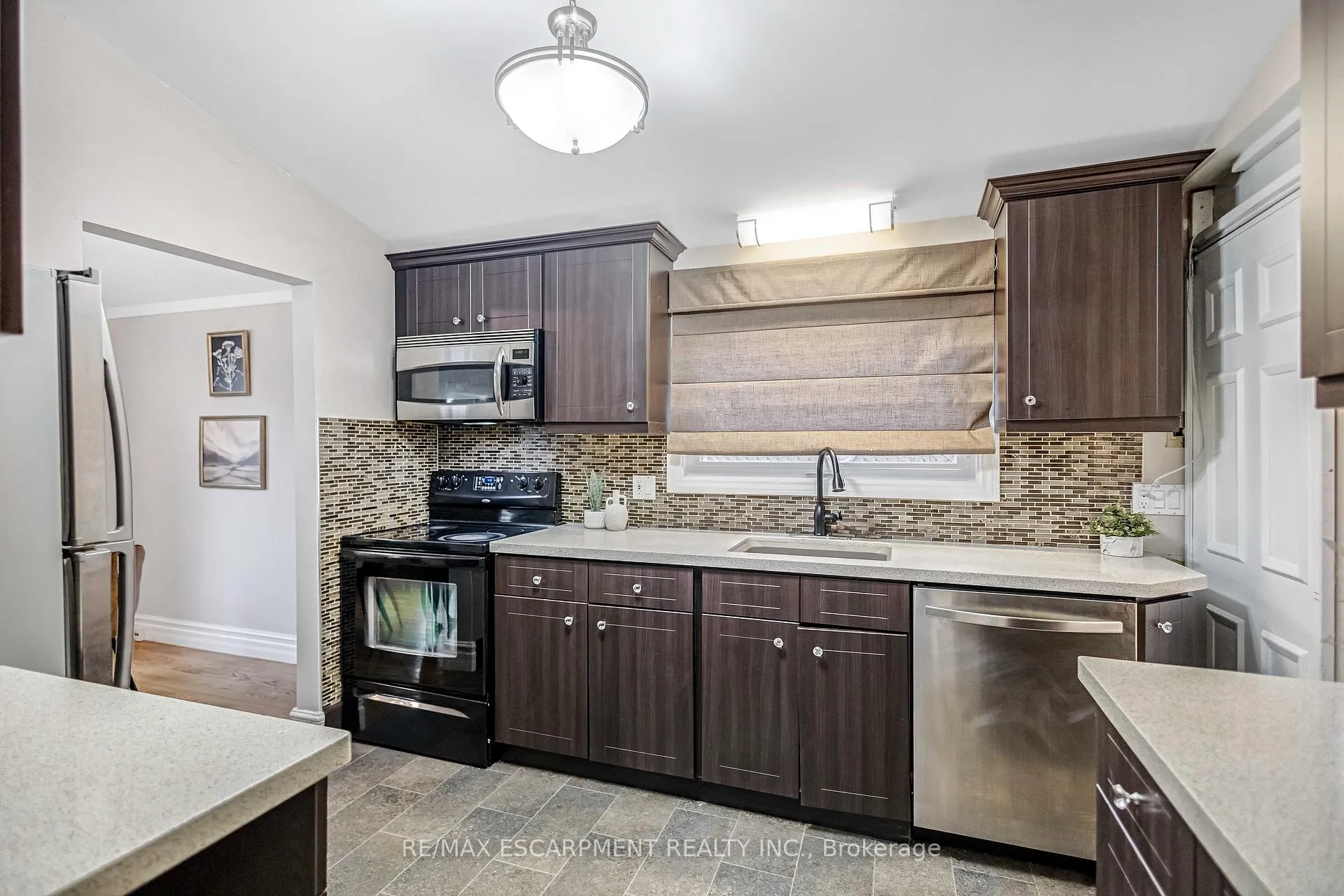 Photo 20 of 85 Ranchdale Drive, Hamilton, Thorner — HOMEH