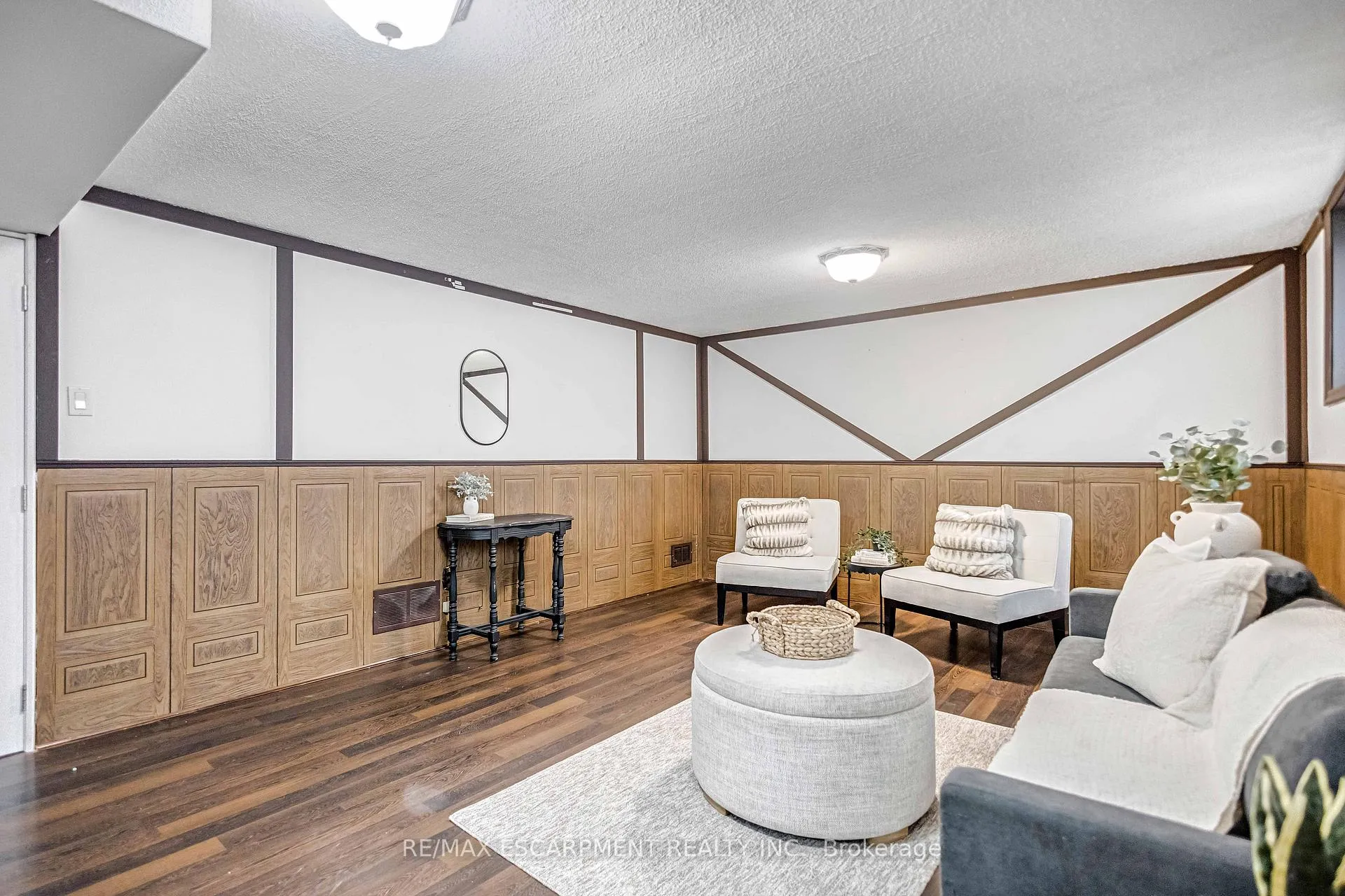 Photo 33 of 85 Ranchdale Drive, Hamilton, Thorner — HOMEH