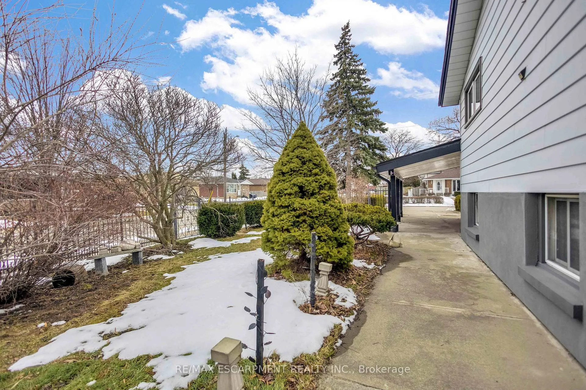 Photo 42 of 85 Ranchdale Drive, Hamilton, Thorner — HOMEH