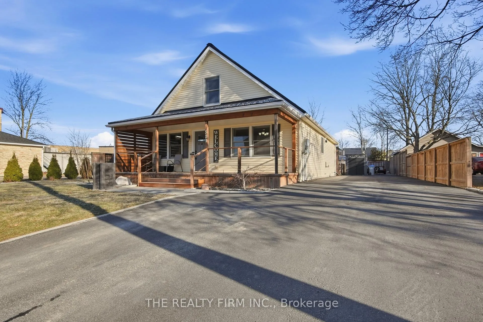 Photo 2 of 521 Ontario Street, Warwick — HOMEH