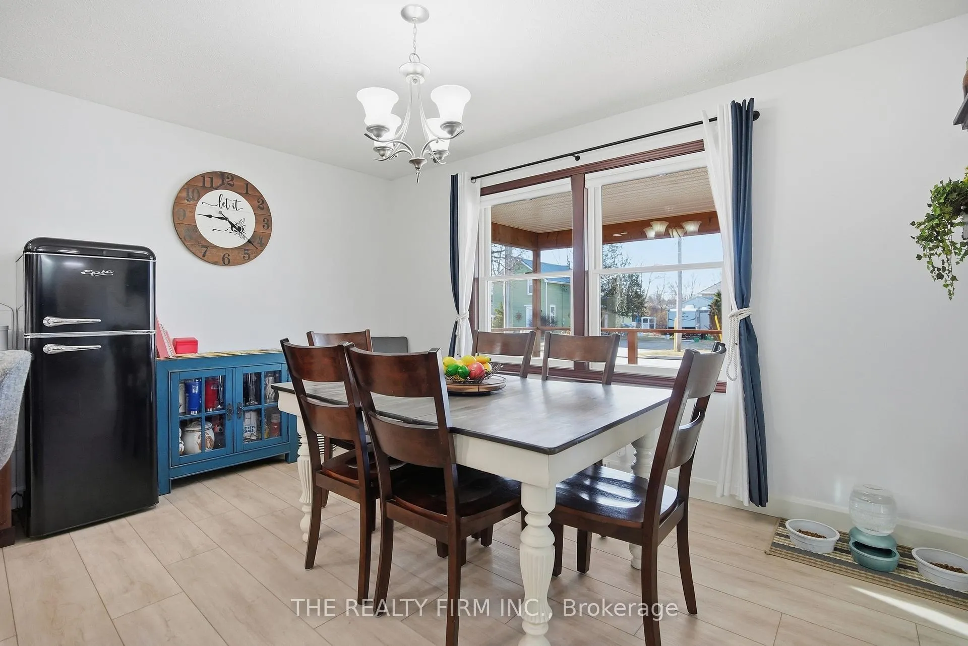 Photo 14 of 521 Ontario Street, Warwick — HOMEH