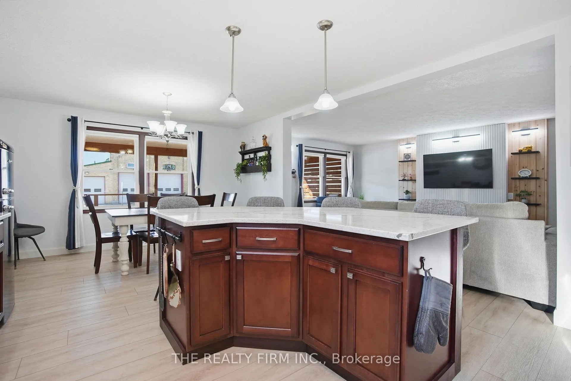 Photo 17 of 521 Ontario Street, Warwick — HOMEH