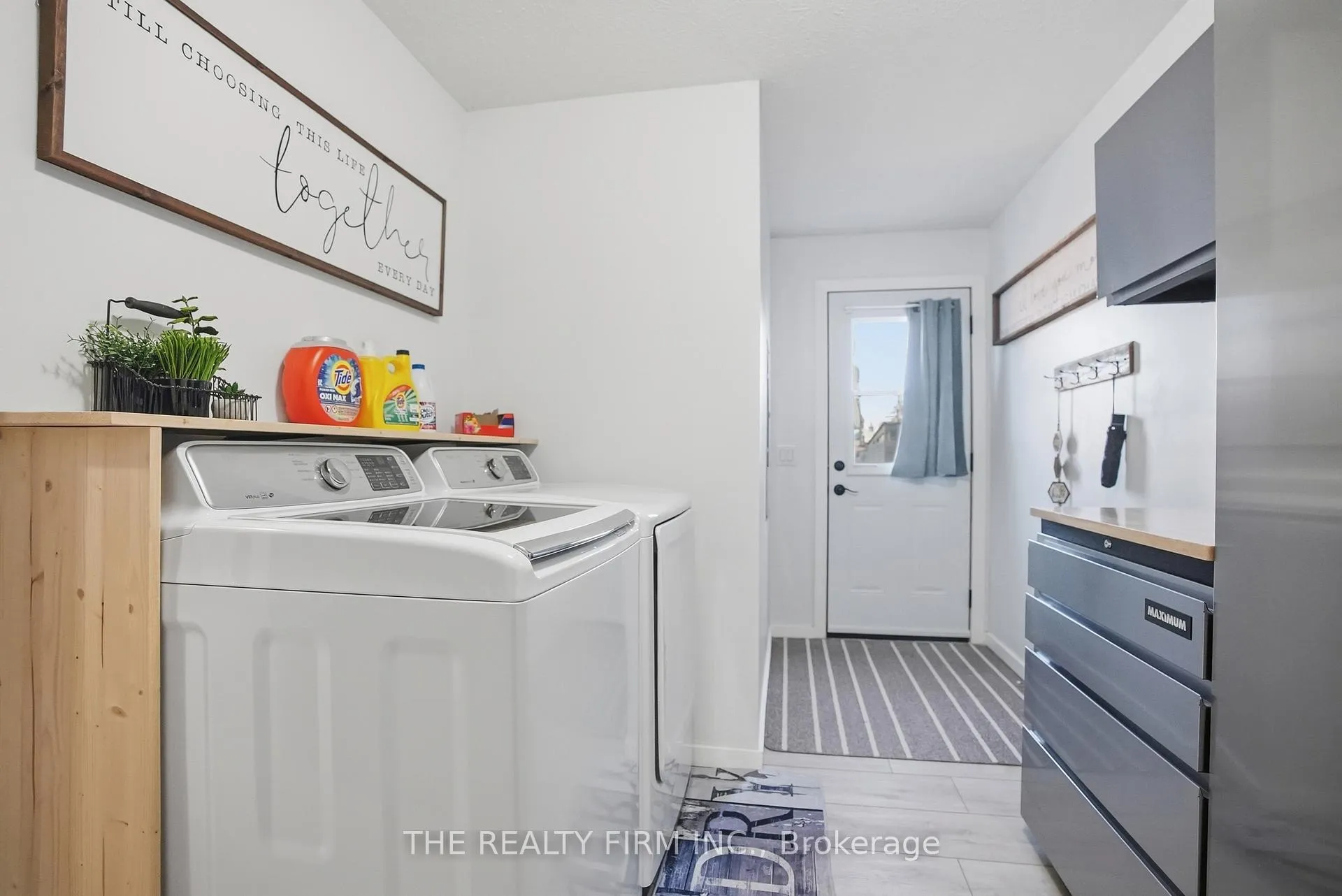 Photo 20 of 521 Ontario Street, Warwick — HOMEH