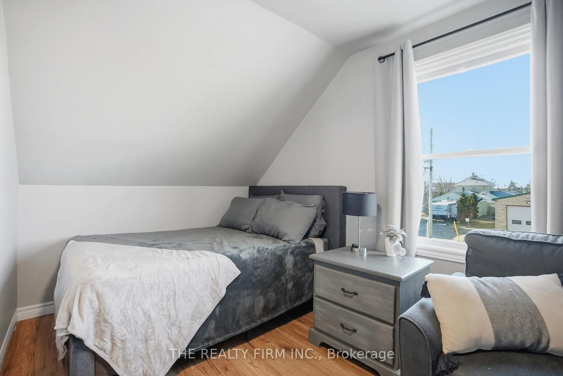Photo 33 of 521 Ontario Street, Warwick — HOMEH