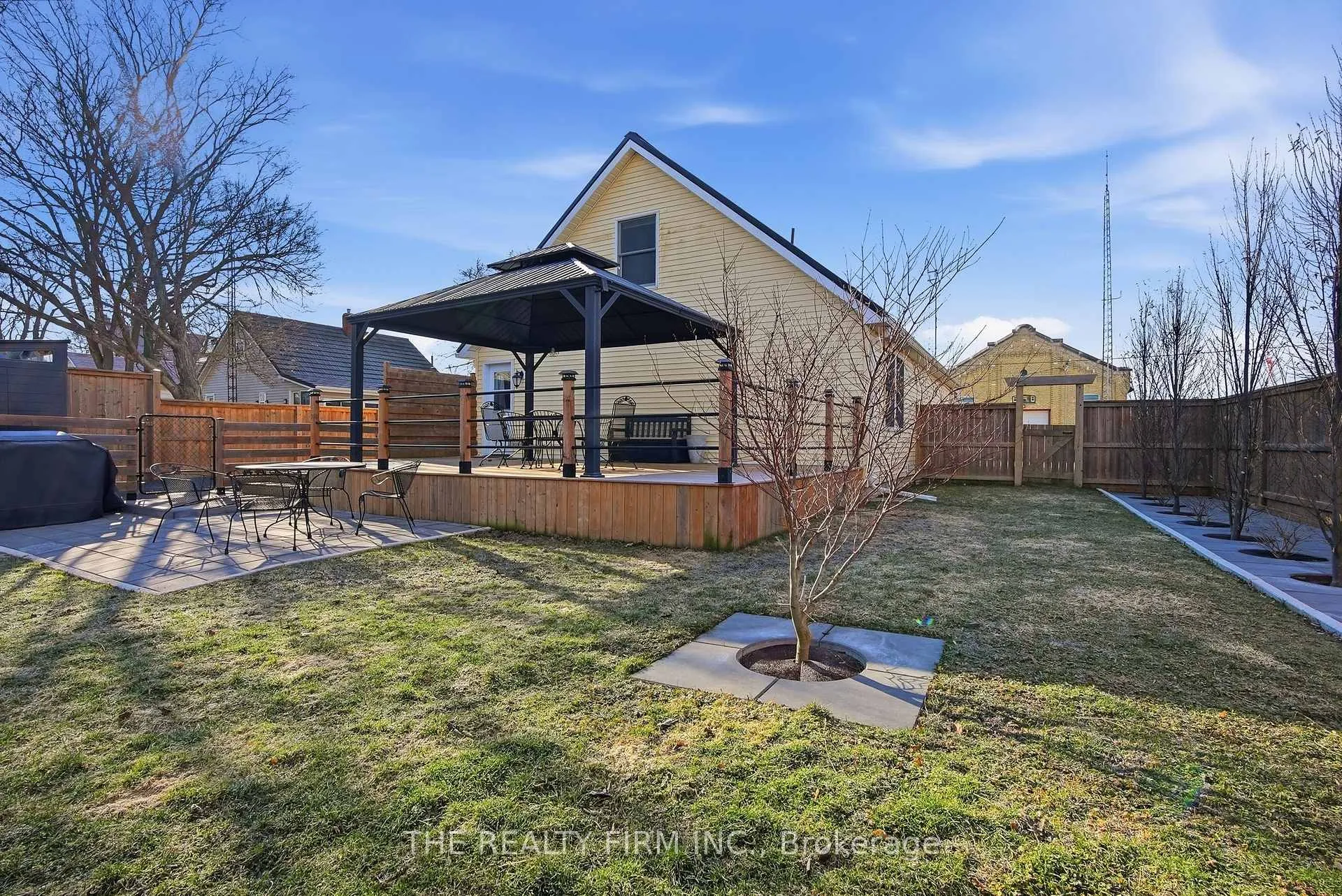 Photo 40 of 521 Ontario Street, Warwick — HOMEH