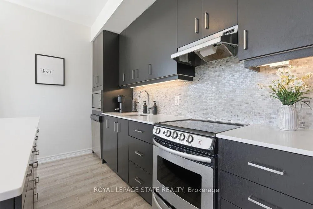 Photo 21 of Unit 406, 40 Esplanade Lane, Grimsby, Grimsby Beach — HOMEH
