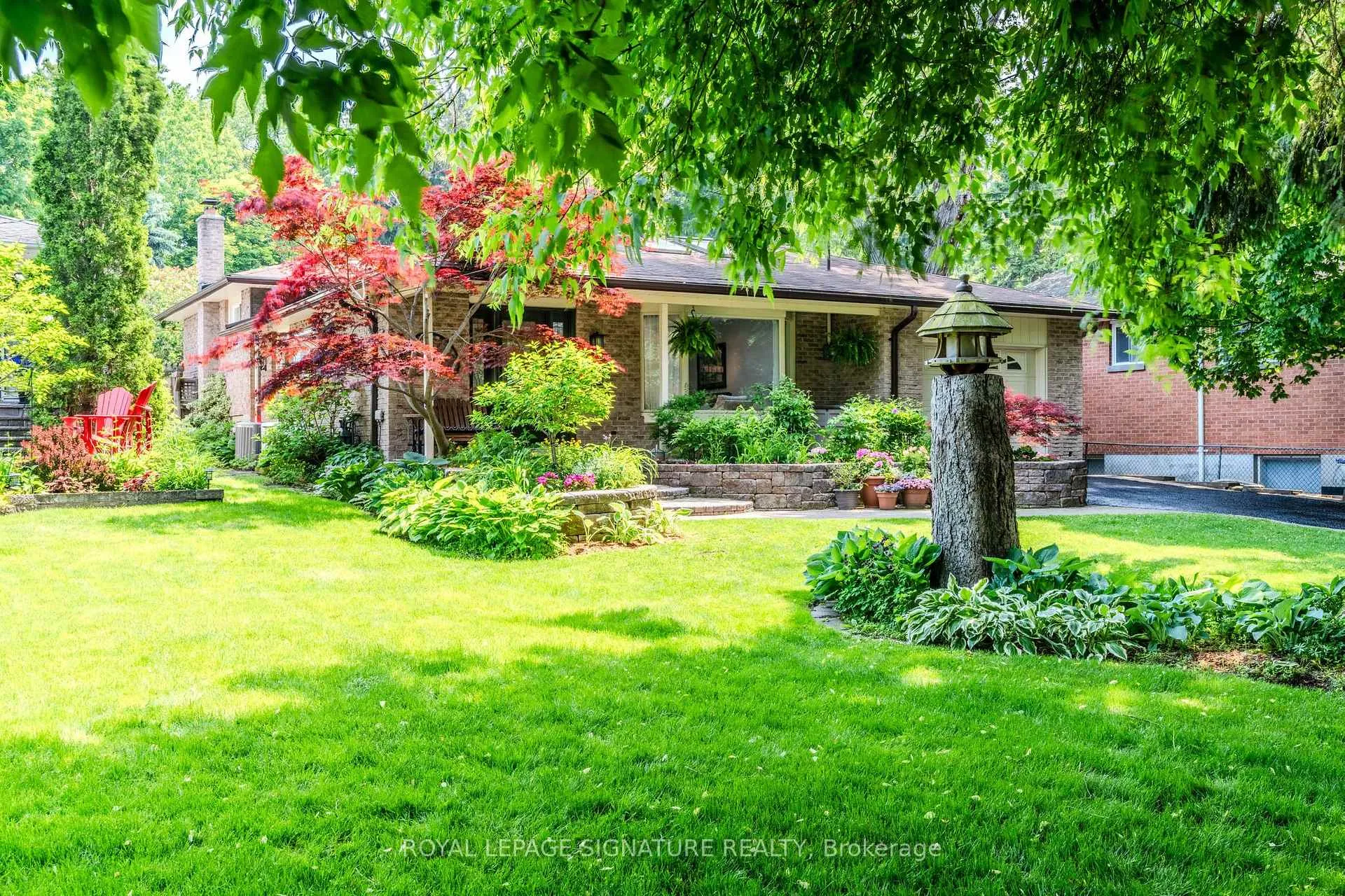 Photo 2 of 1425 Old Forest Road, Pickering, Woodlands — HOMEH