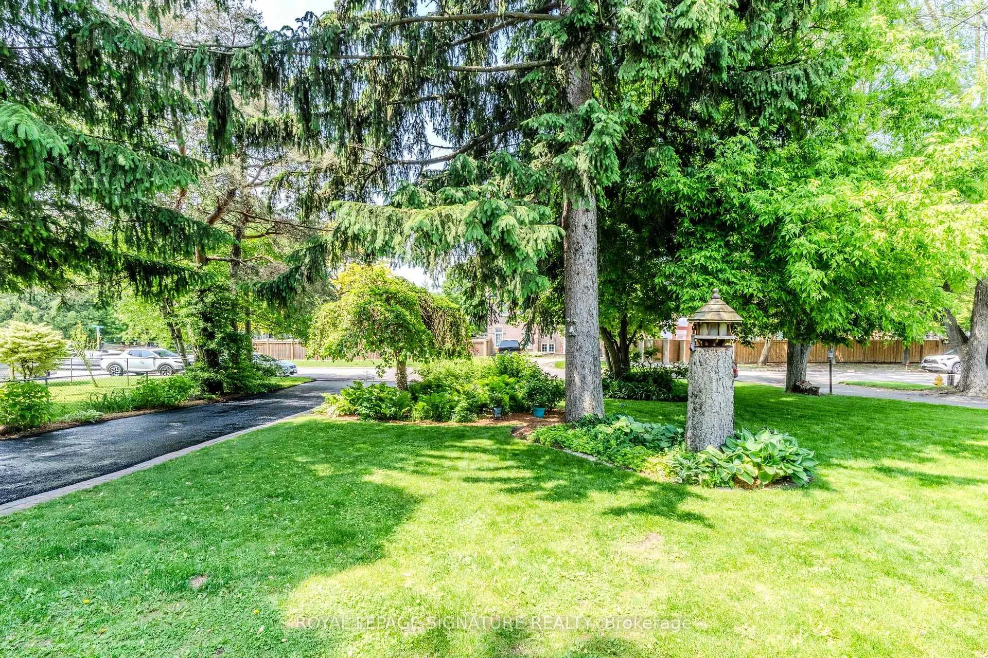 Photo 3 of 1425 Old Forest Road, Pickering, Woodlands — HOMEH