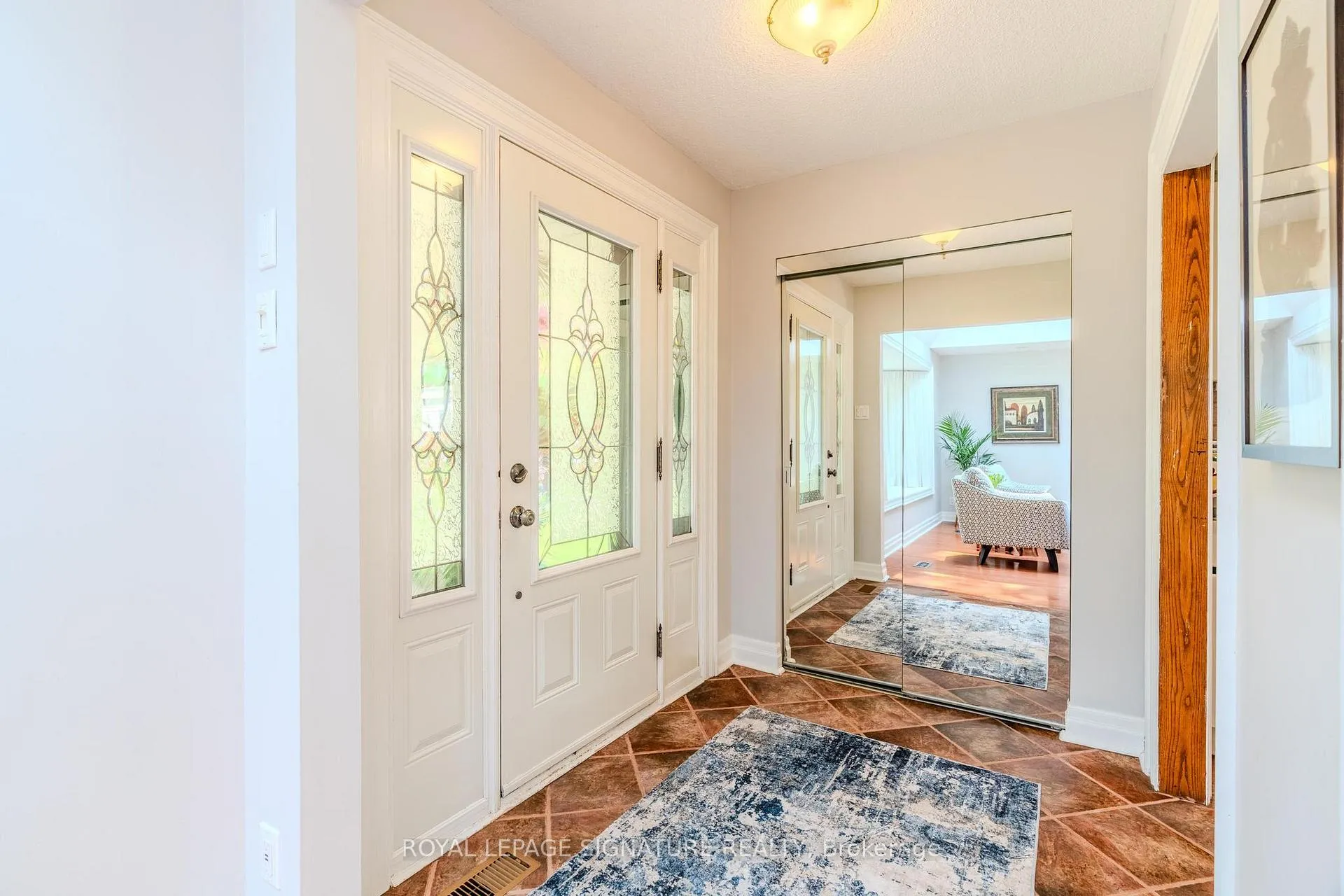 Photo 6 of 1425 Old Forest Road, Pickering, Woodlands — HOMEH