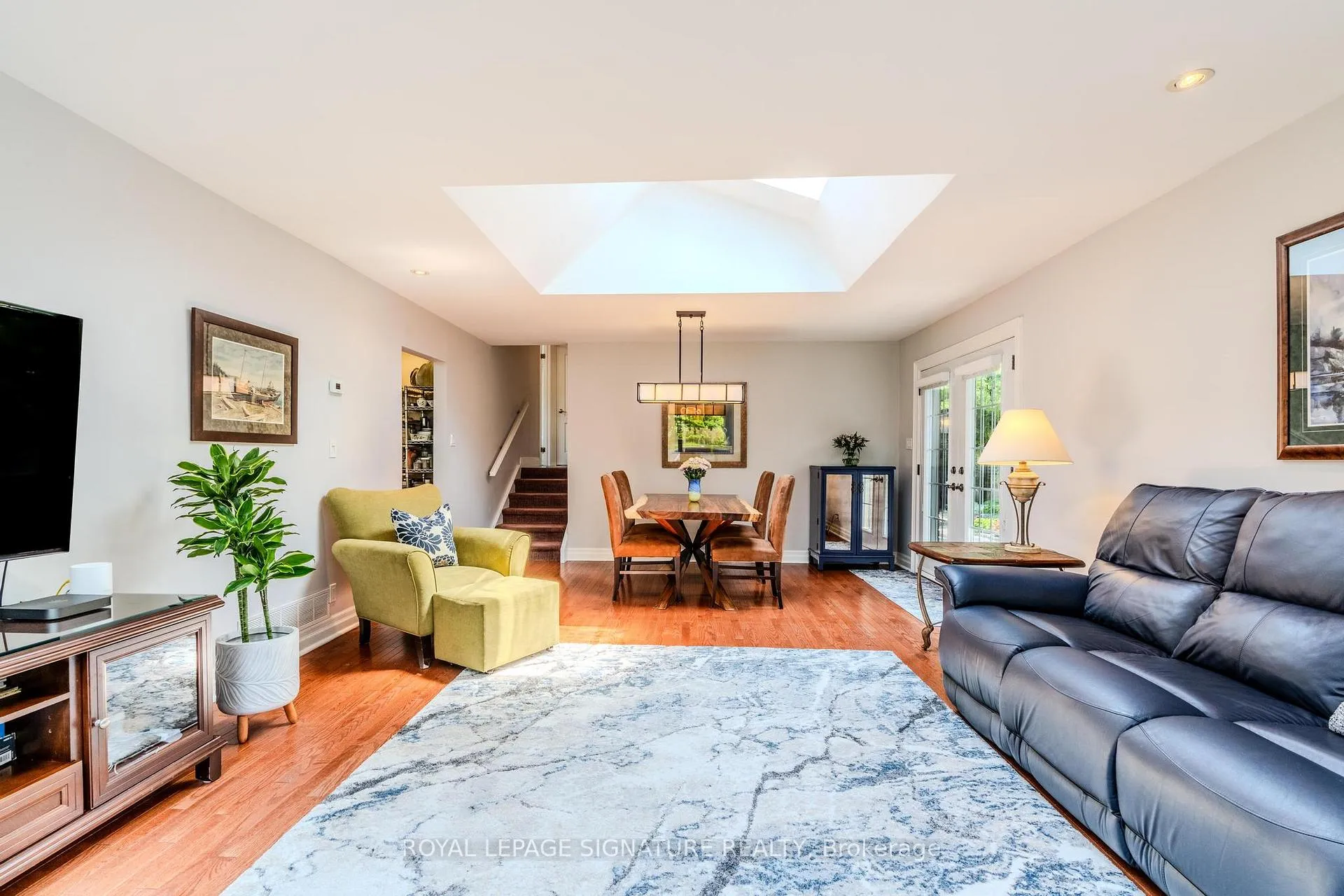 Photo 7 of 1425 Old Forest Road, Pickering, Woodlands — HOMEH