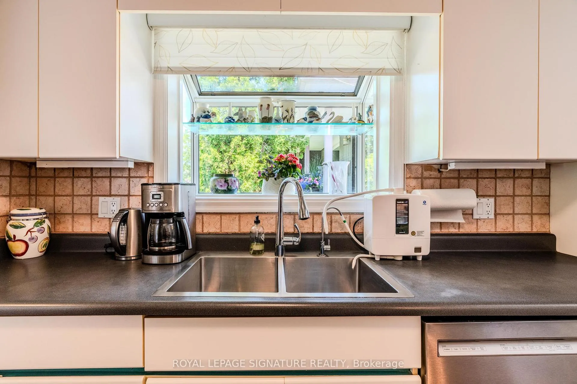 Photo 15 of 1425 Old Forest Road, Pickering, Woodlands — HOMEH