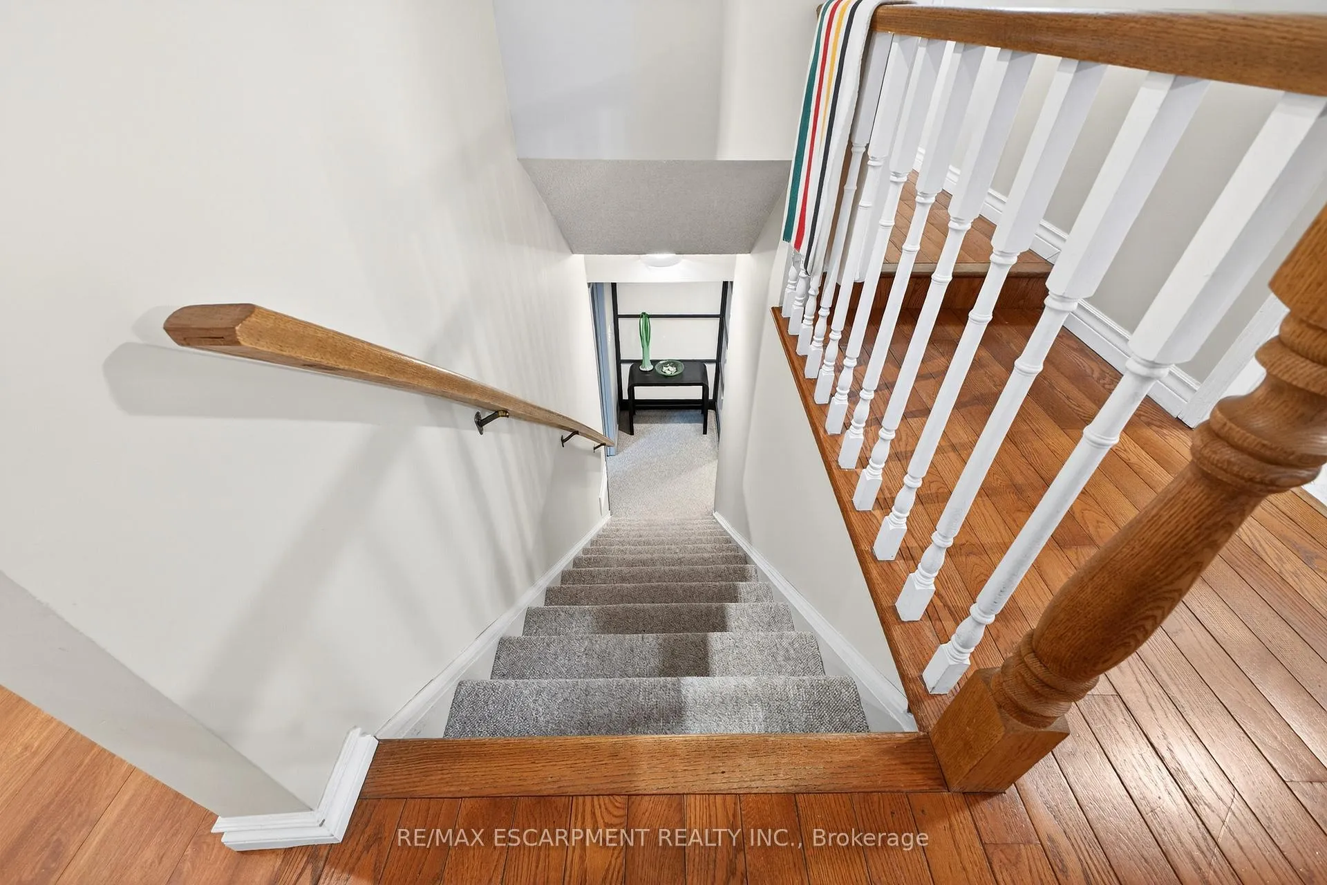Photo 20 of 22 Novoco Drive, Hamilton, Gurnett — HOMEH