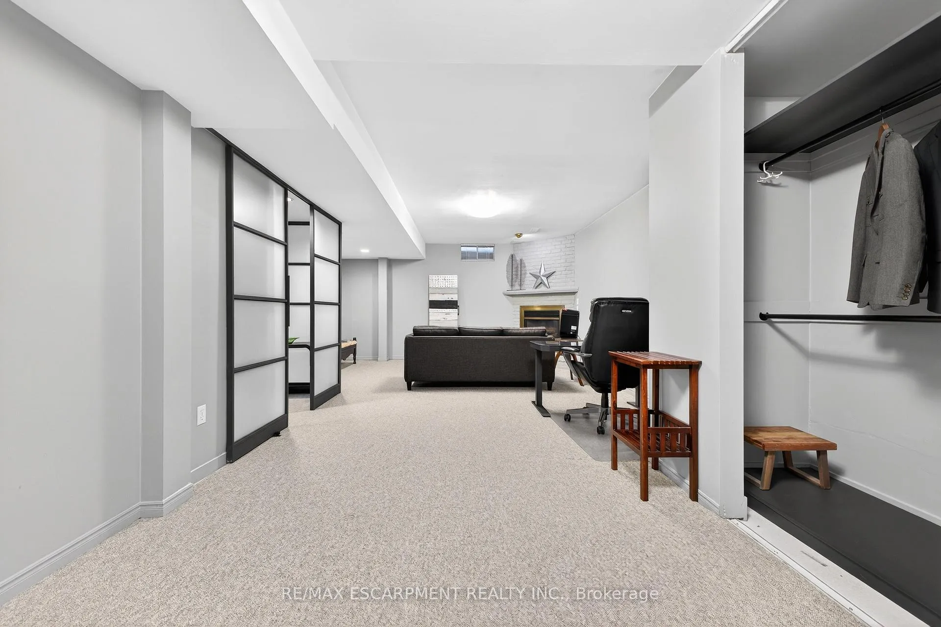 Photo 24 of 22 Novoco Drive, Hamilton, Gurnett — HOMEH