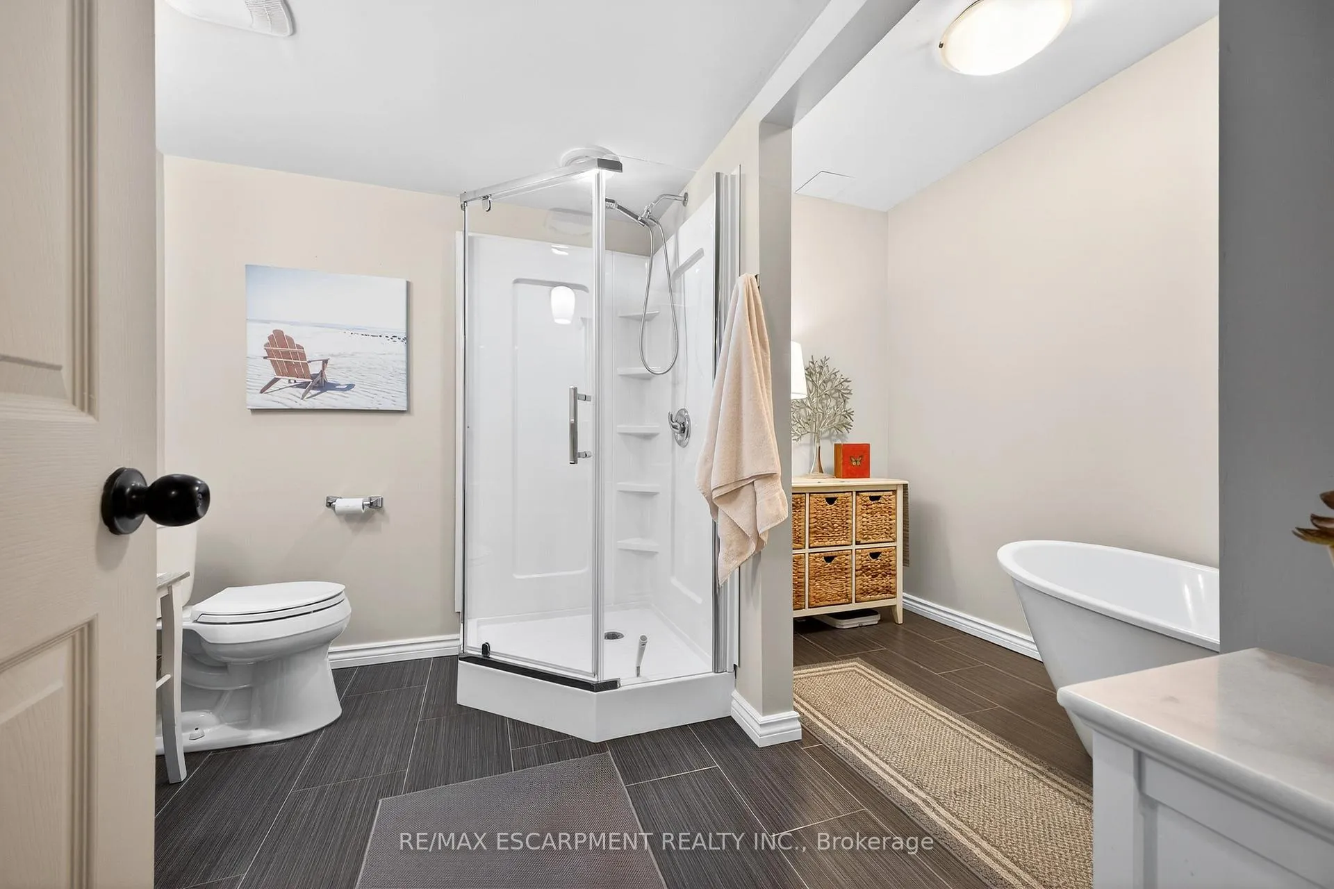 Photo 27 of 22 Novoco Drive, Hamilton, Gurnett — HOMEH