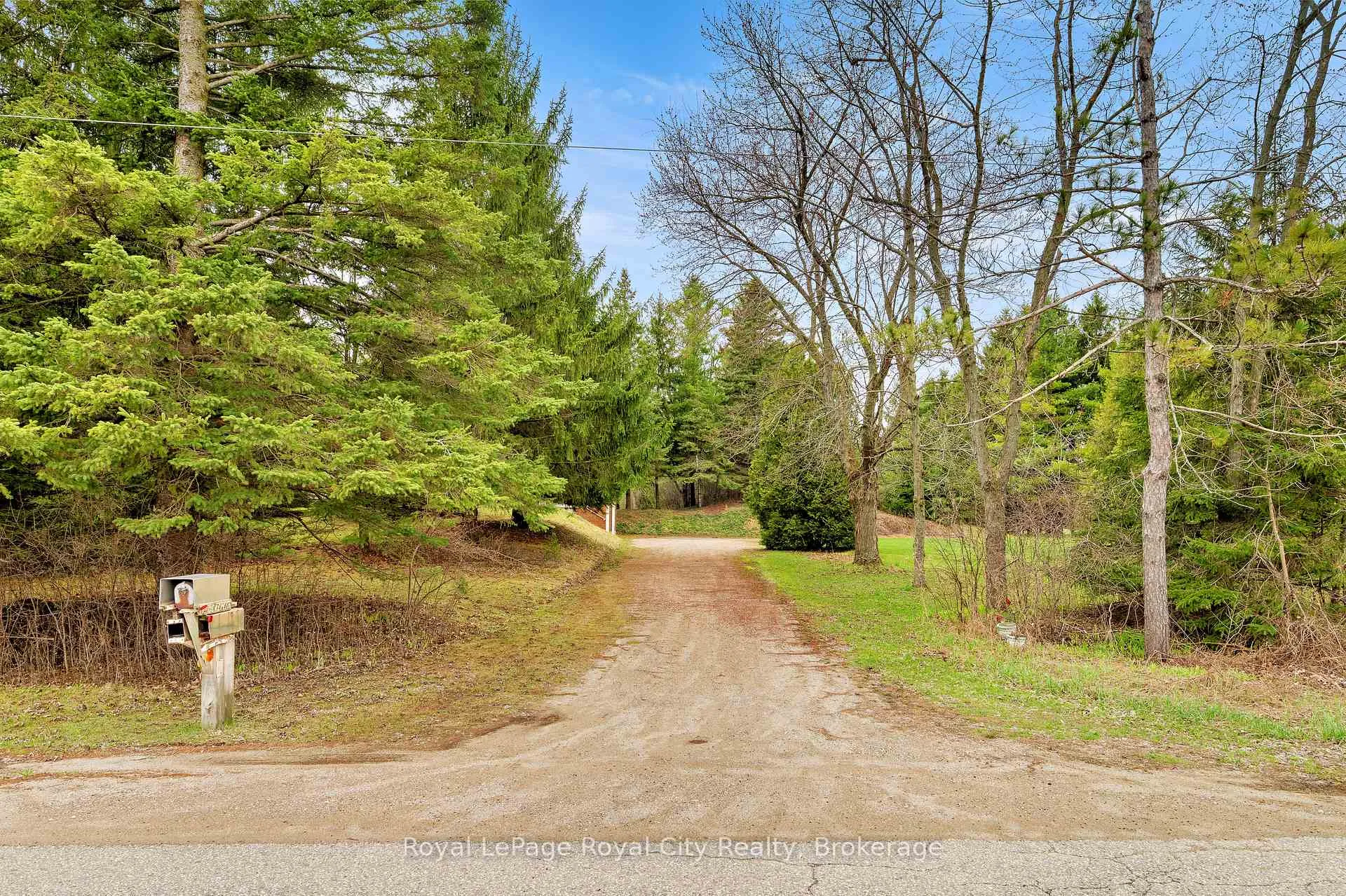 Photo 3 of 4620 20 Side Road N, Puslinch, Rural Puslinch West — HOMEH