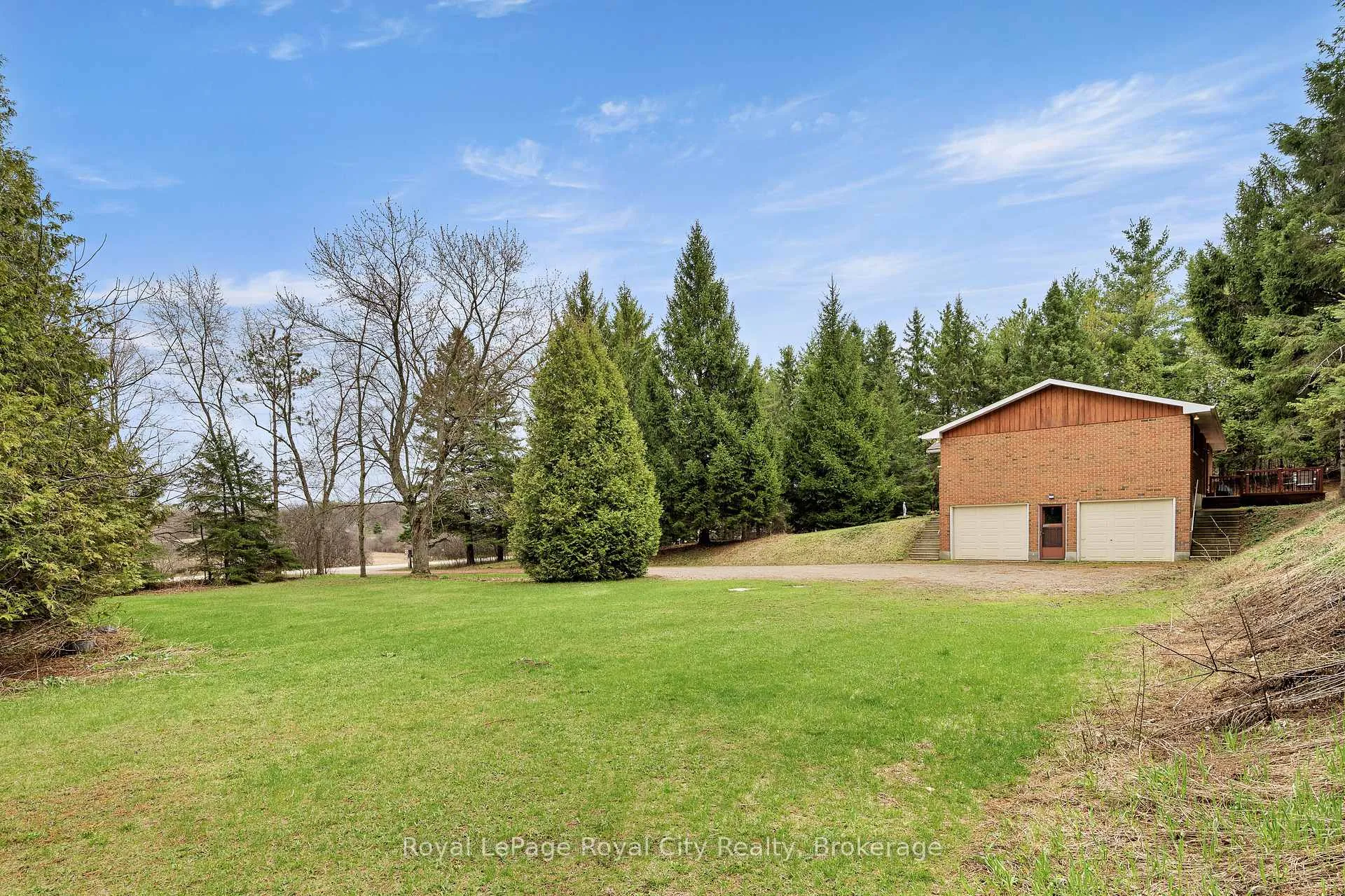 Photo 7 of 4620 20 Side Road N, Puslinch, Rural Puslinch West — HOMEH
