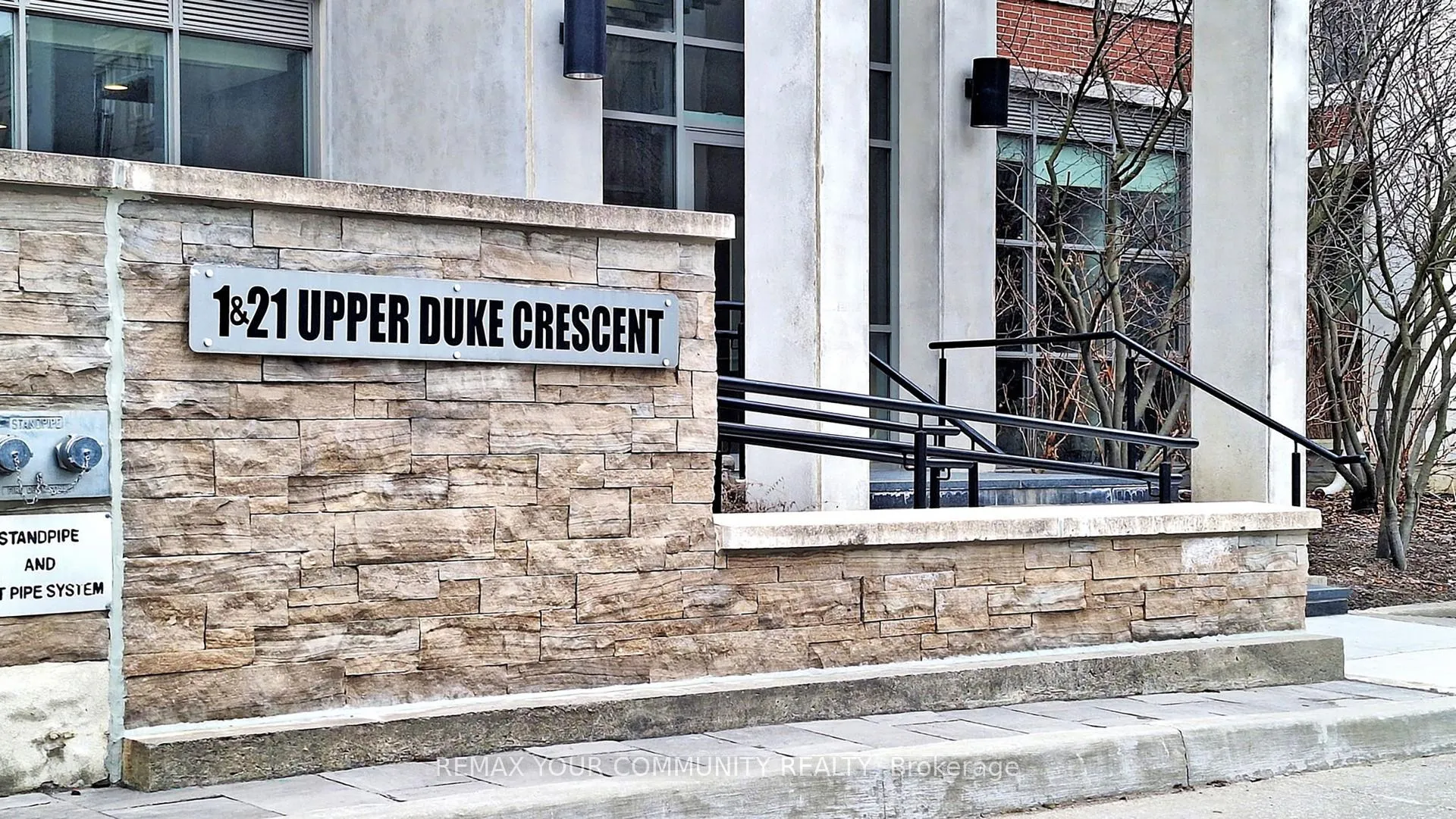 Photo 2 of Unit 703, 21 Upper Duke Crescent, Markham, Unionville — HOMEH