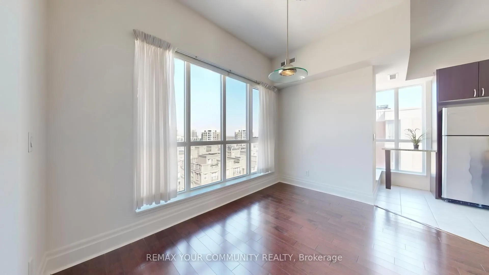Photo 13 of Unit 703, 21 Upper Duke Crescent, Markham, Unionville — HOMEH