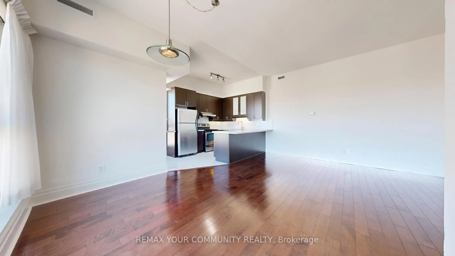 Photo 16 of Unit 703, 21 Upper Duke Crescent, Markham, Unionville — HOMEH