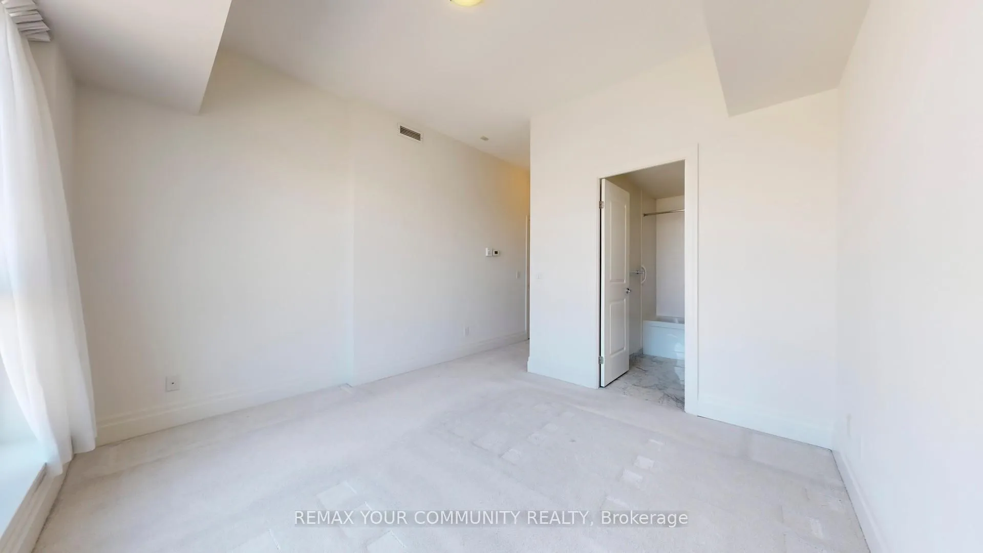 Photo 24 of Unit 703, 21 Upper Duke Crescent, Markham, Unionville — HOMEH