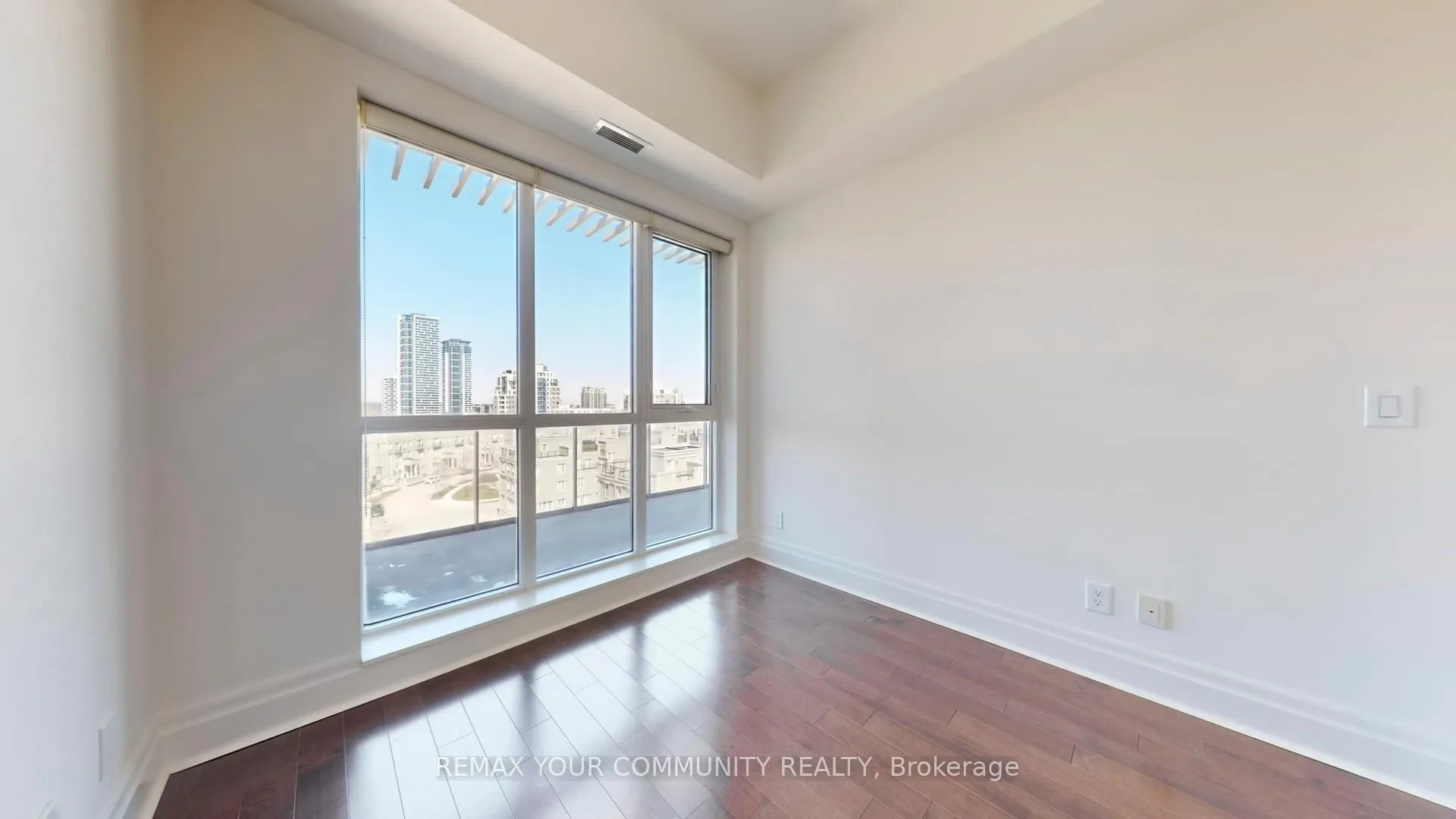 Photo 36 of Unit 703, 21 Upper Duke Crescent, Markham, Unionville — HOMEH