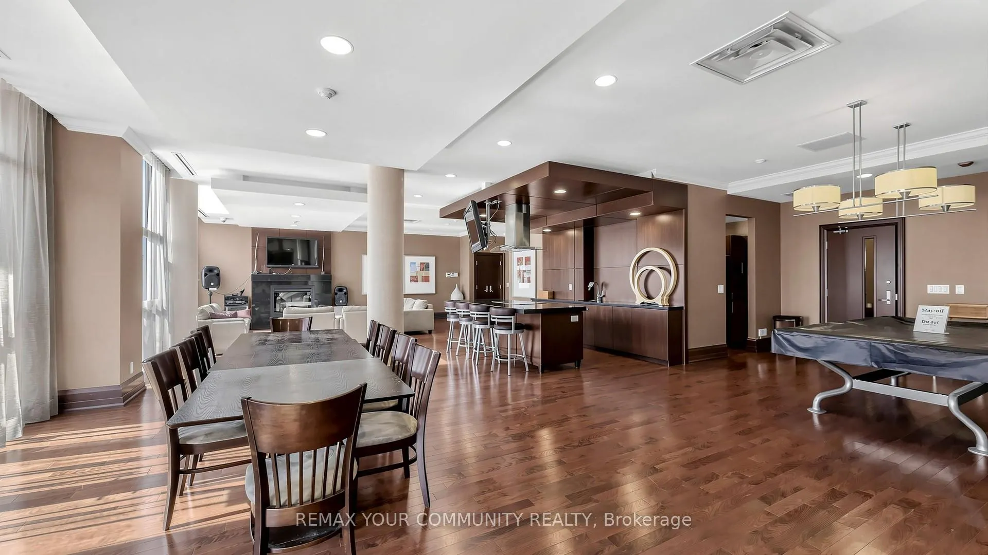 Photo 45 of Unit 703, 21 Upper Duke Crescent, Markham, Unionville — HOMEH