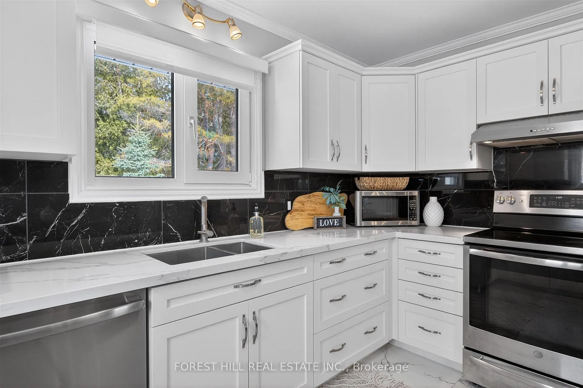 Photo 18 of 1293 Scollard Line, Selwyn — HOMEH